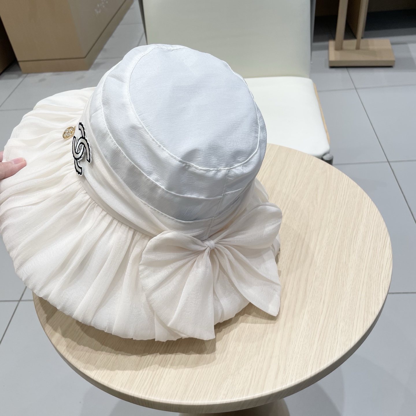  Chanel香奈儿春夏款时尚气质网纱遮阳帽女出游仙女帽大帽檐盆帽防晒遮阳太阳帽