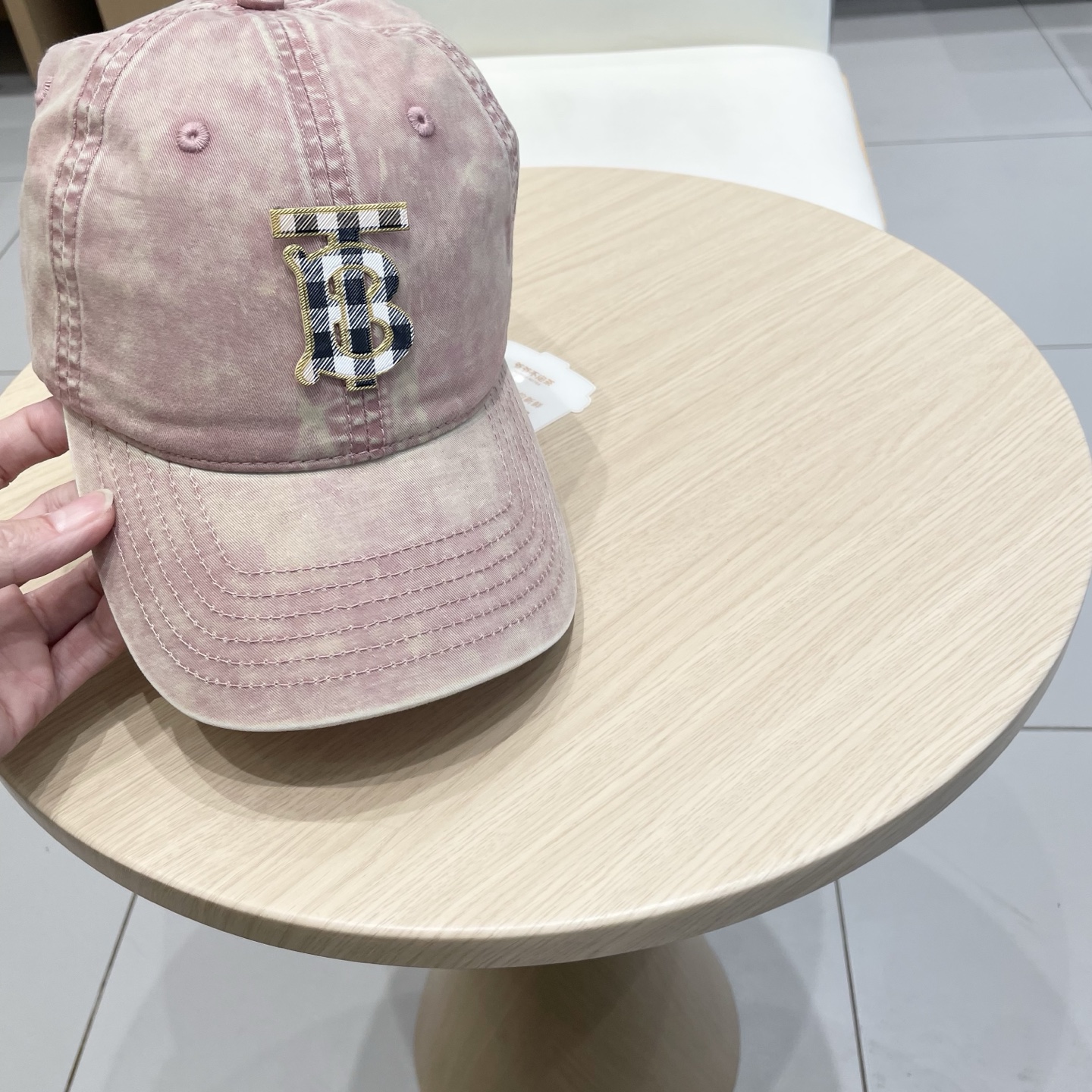  巴宝莉 2025棒球帽，大牌同步，超好搭配，出货！