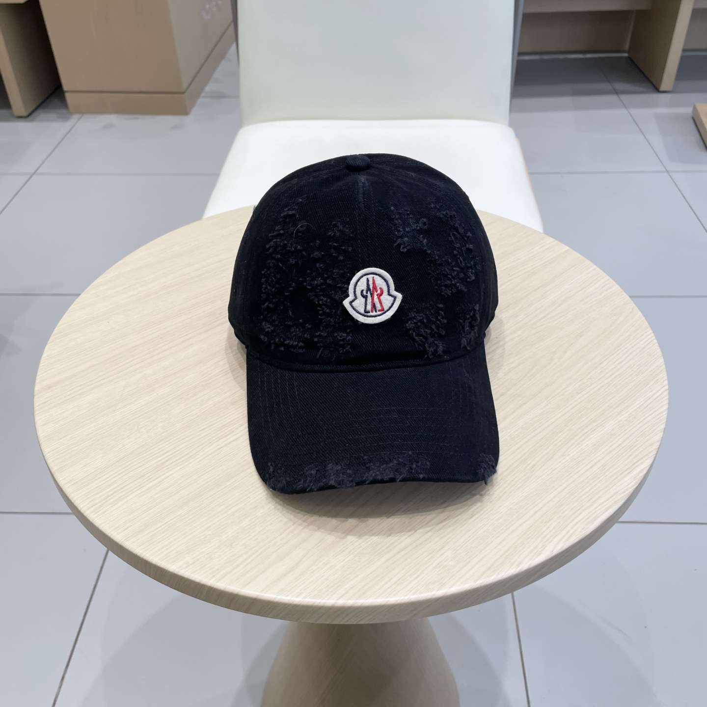  蒙口MONCLER新款棒球帽，时尚炸街单品，风格很OK，网红.时尚博主的最爱！高品质舒适透气，凹造型很