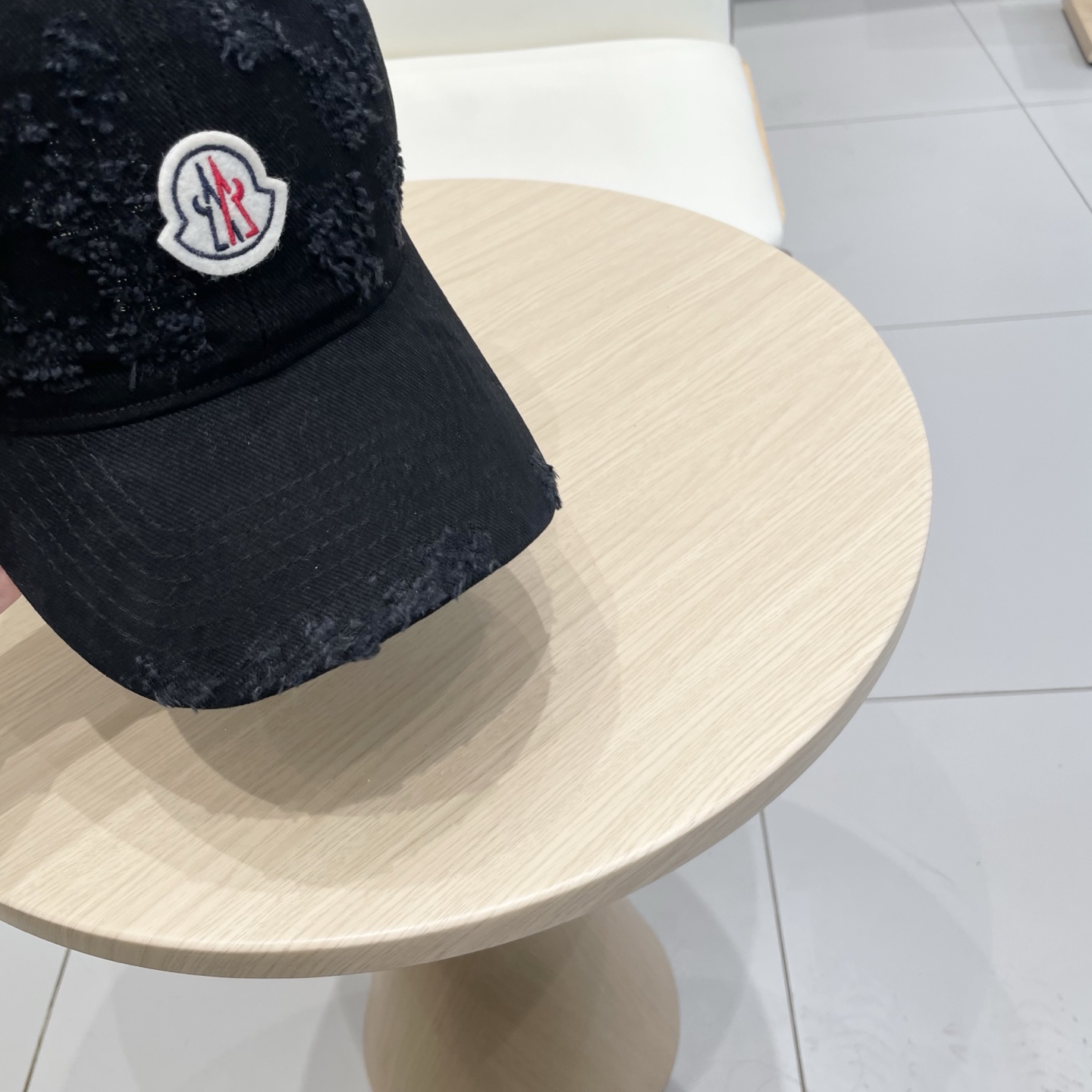  蒙口MONCLER新款棒球帽，时尚炸街单品，风格很OK，网红.时尚博主的最爱！高品质舒适透气，凹造型很