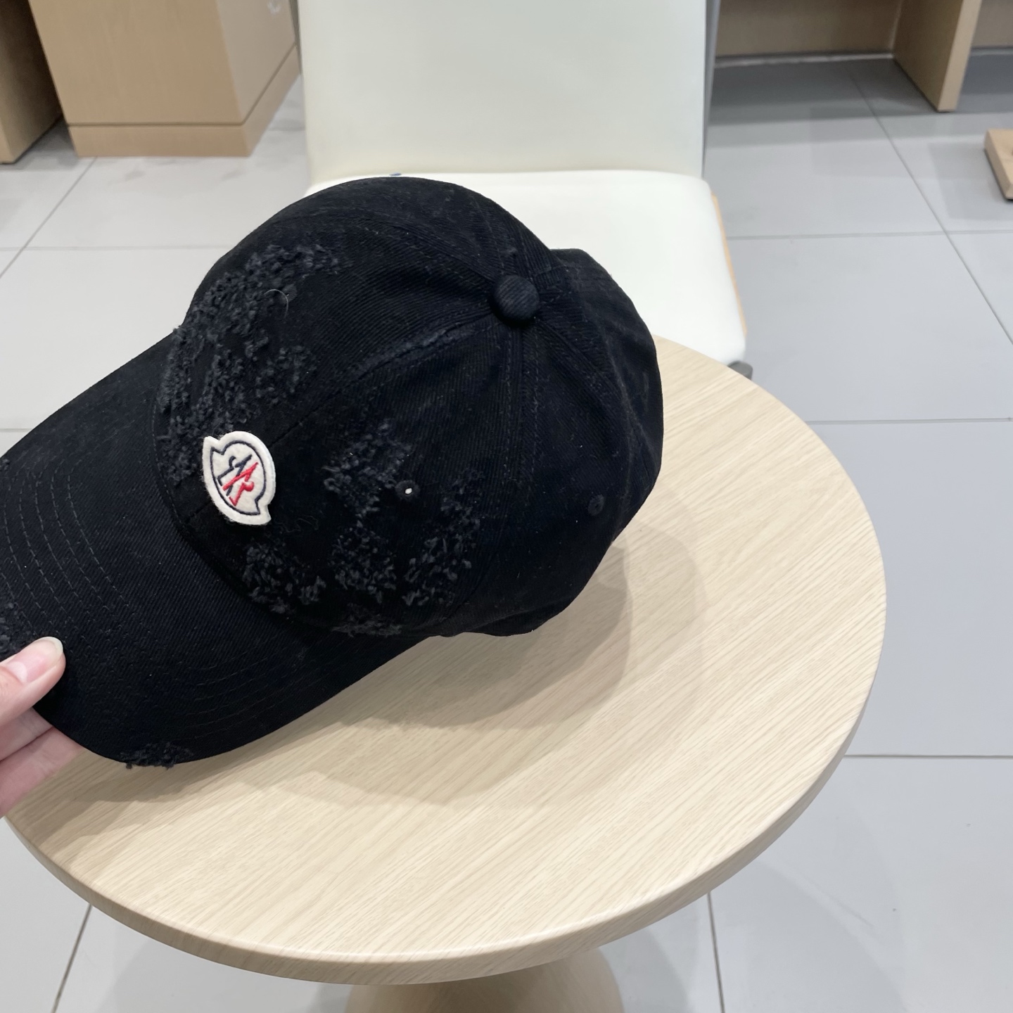  蒙口MONCLER新款棒球帽，时尚炸街单品，风格很OK，网红.时尚博主的最爱！高品质舒适透气，凹造型很