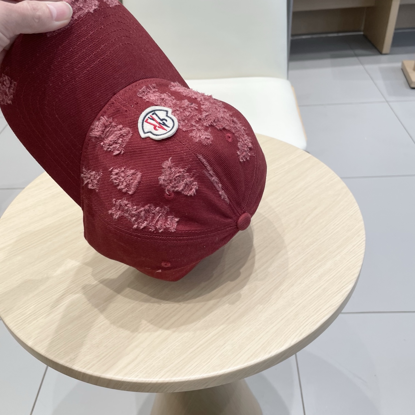  蒙口MONCLER新款棒球帽，时尚炸街单品，风格很OK，网红.时尚博主的最爱！高品质舒适透气，凹造型很