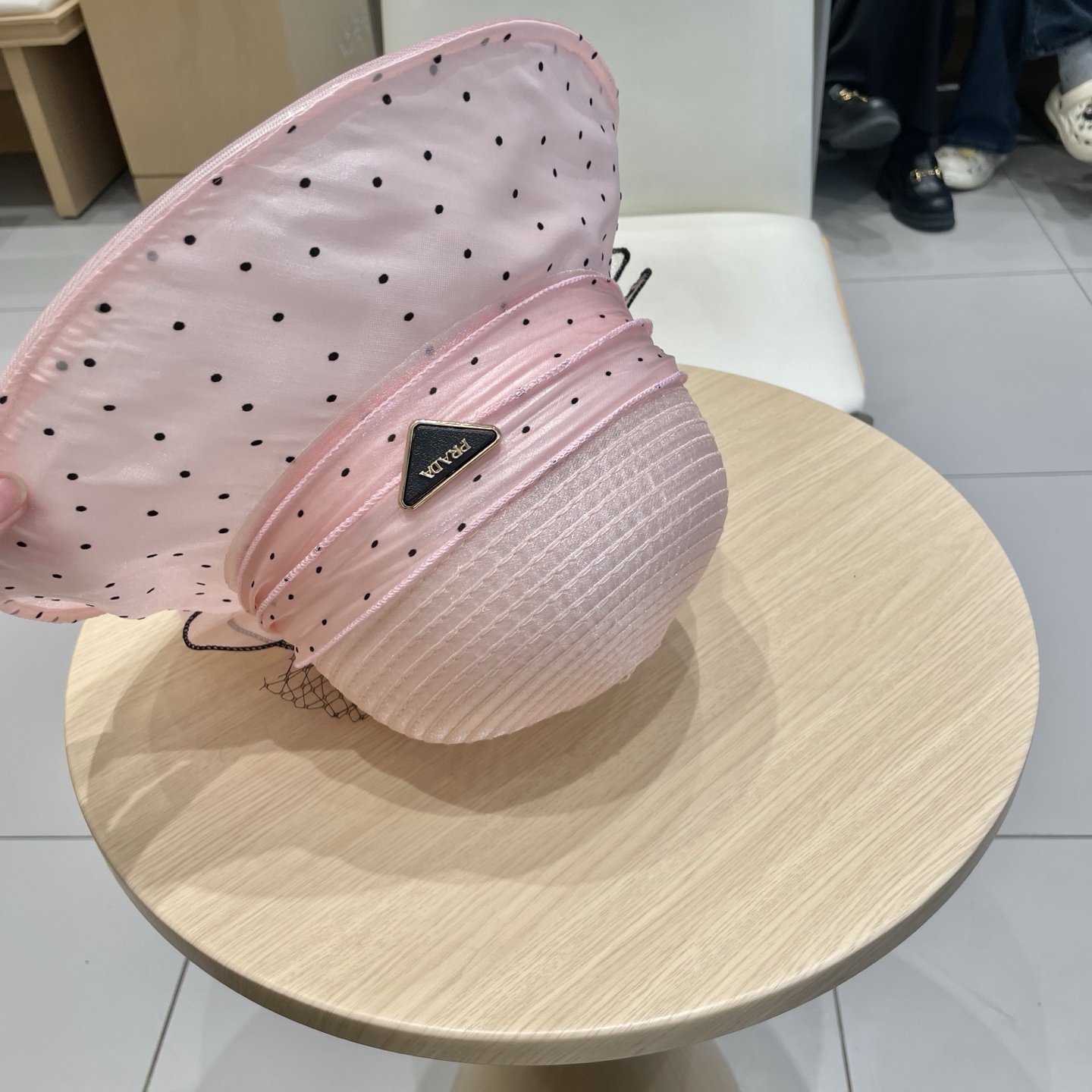  Prada普拉达优雅波点遮阳帽子女夏出行户外大花欧根纱防晒帽时尚透气凉帽