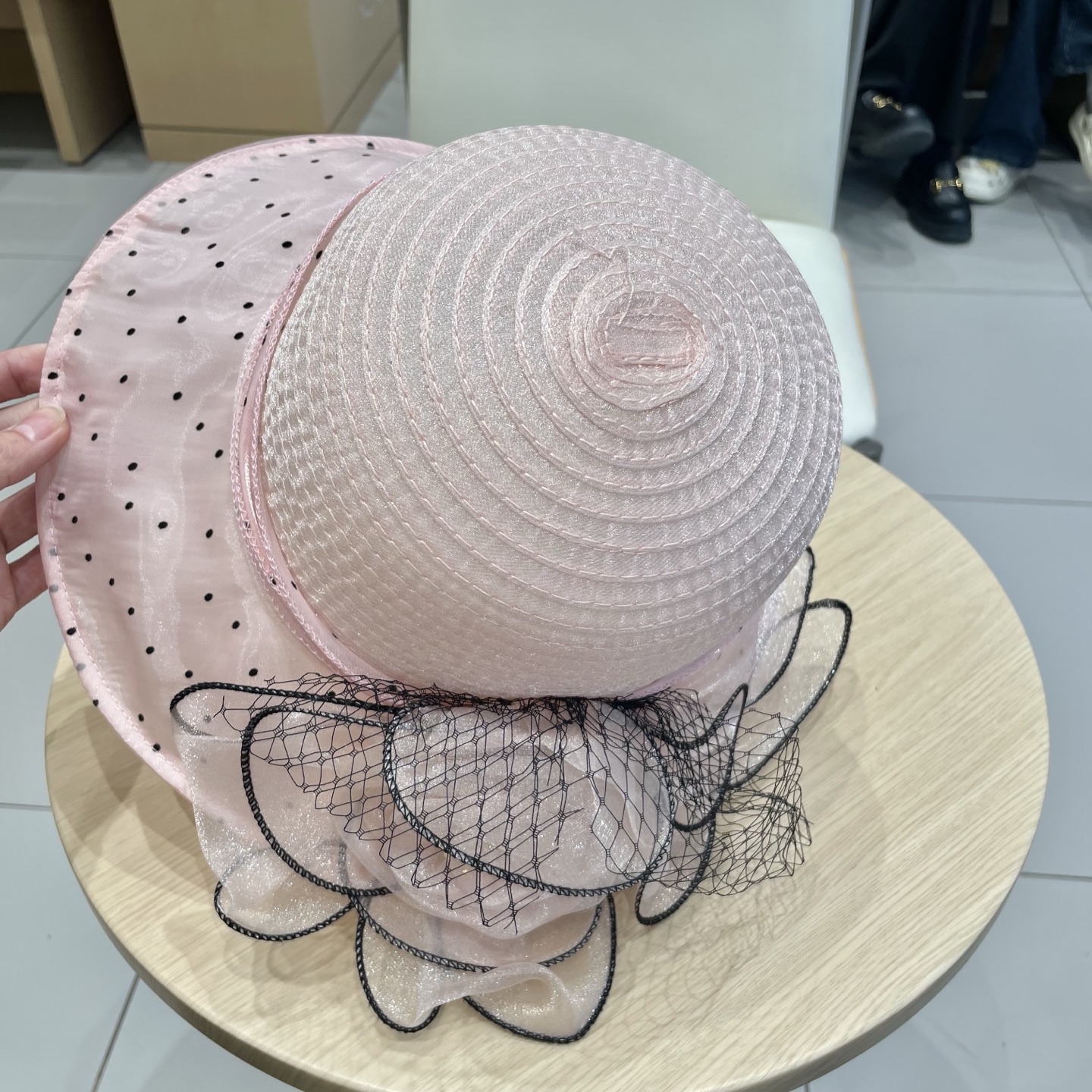  Prada普拉达优雅波点遮阳帽子女夏出行户外大花欧根纱防晒帽时尚透气凉帽