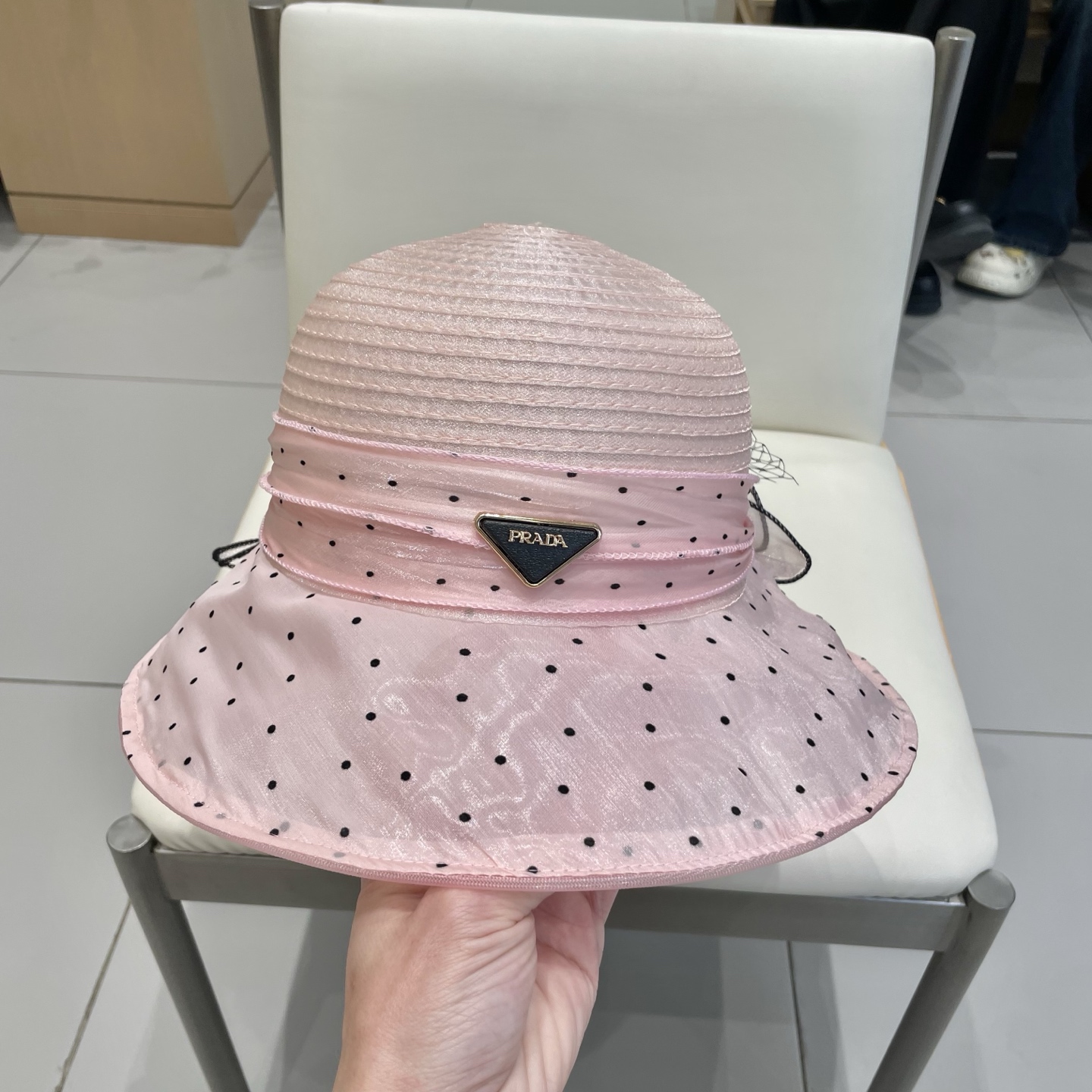  Prada普拉达优雅波点遮阳帽子女夏出行户外大花欧根纱防晒帽时尚透气凉帽