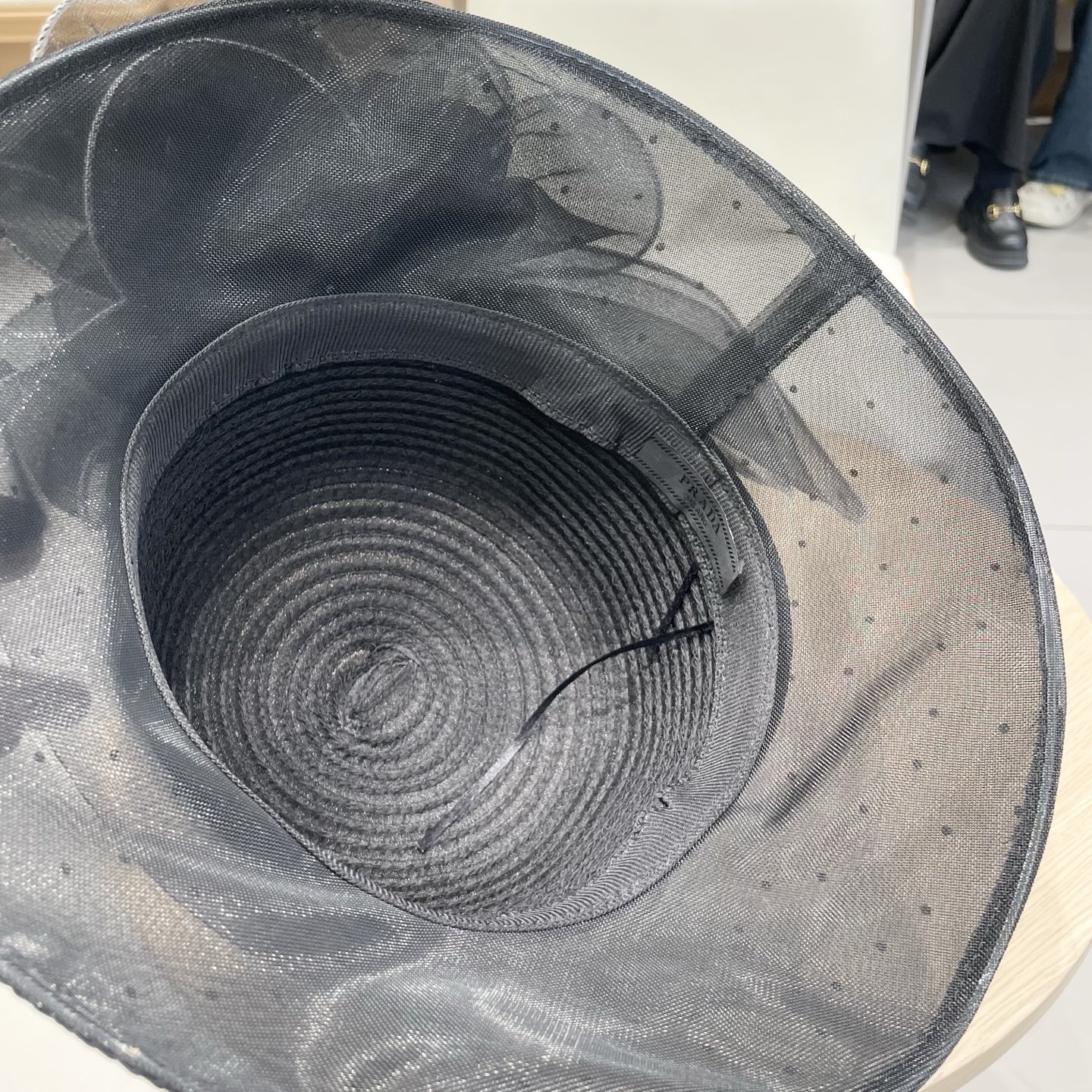  Prada普拉达优雅波点遮阳帽子女夏出行户外大花欧根纱防晒帽时尚透气凉帽