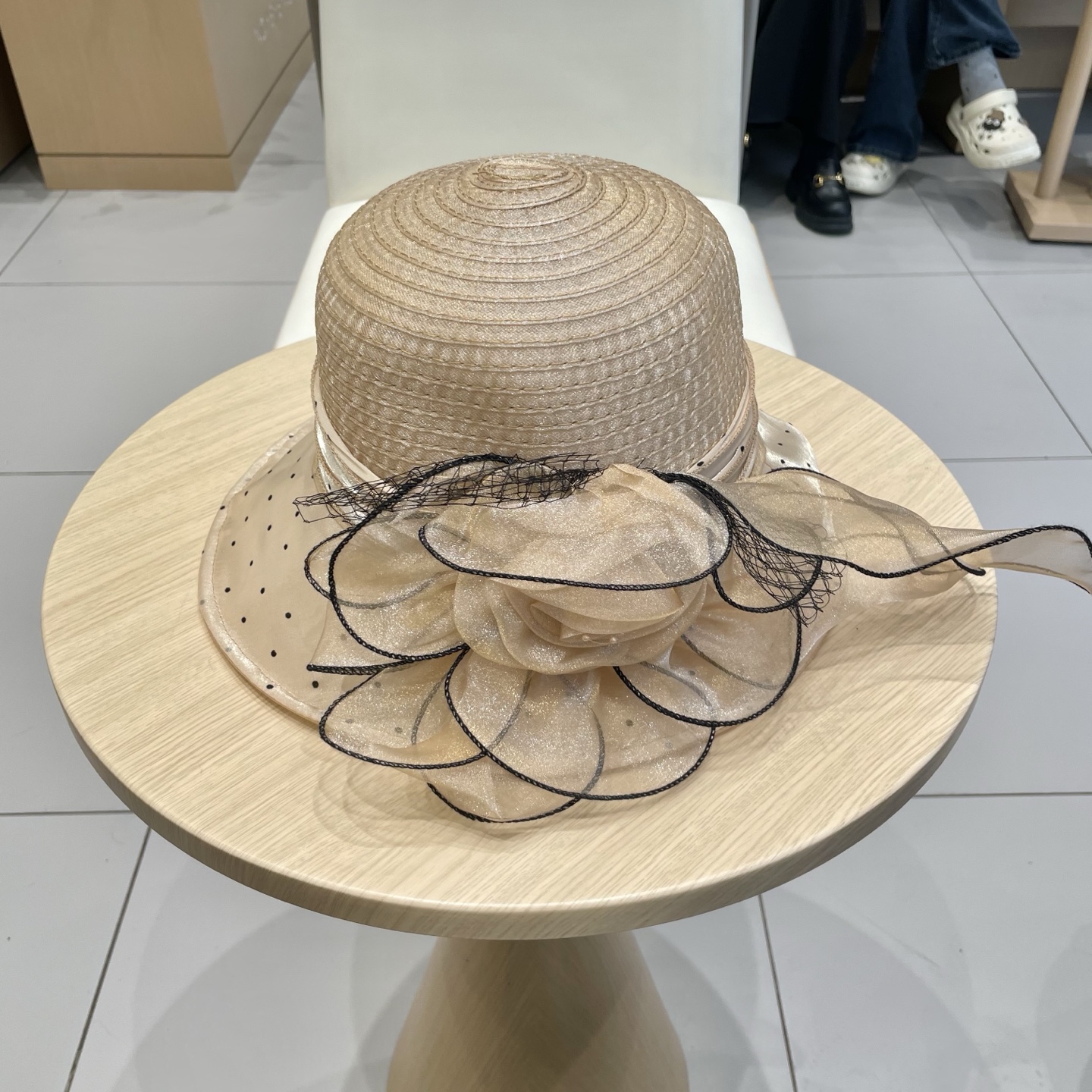  Prada普拉达优雅波点遮阳帽子女夏出行户外大花欧根纱防晒帽时尚透气凉帽