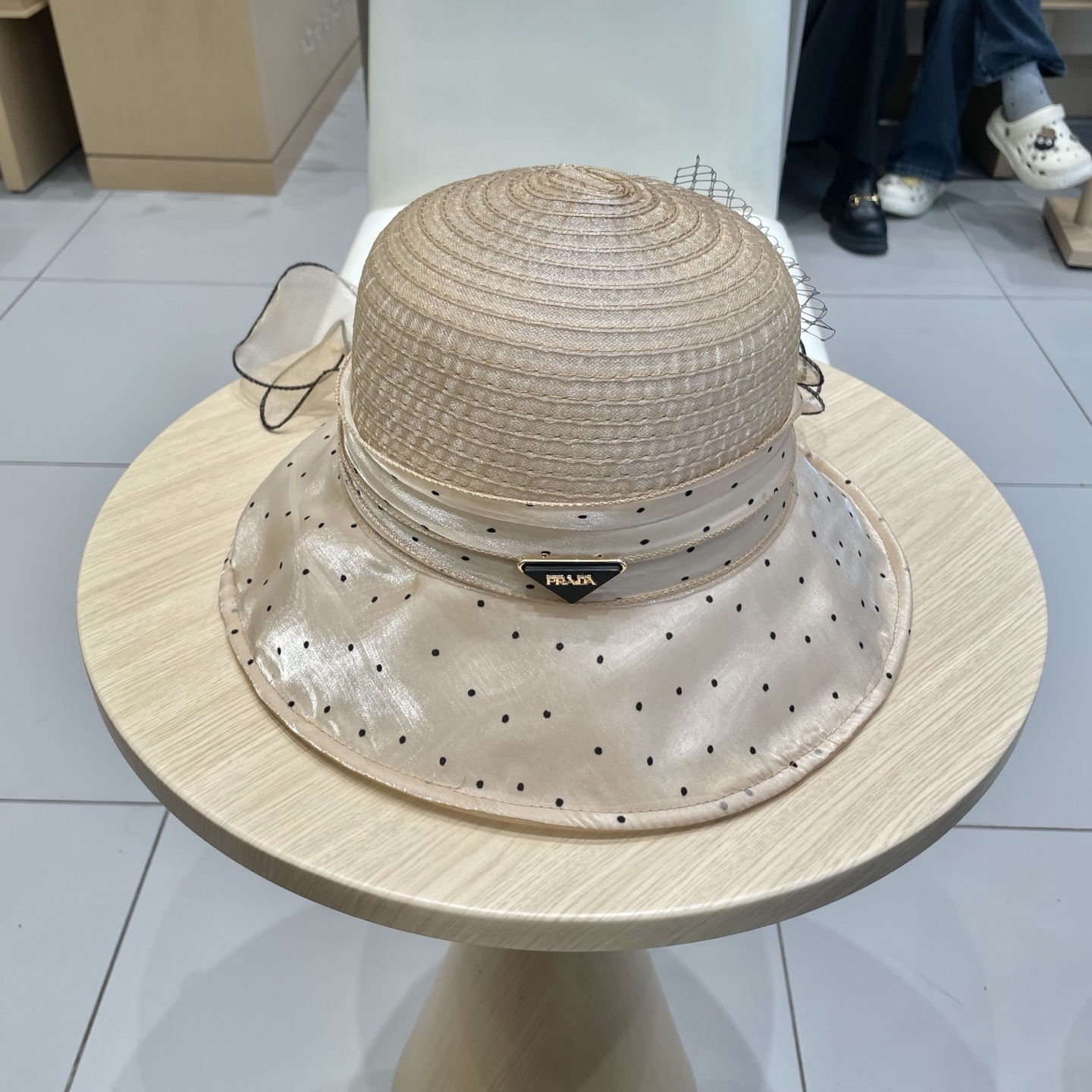  Prada普拉达优雅波点遮阳帽子女夏出行户外大花欧根纱防晒帽时尚透气凉帽