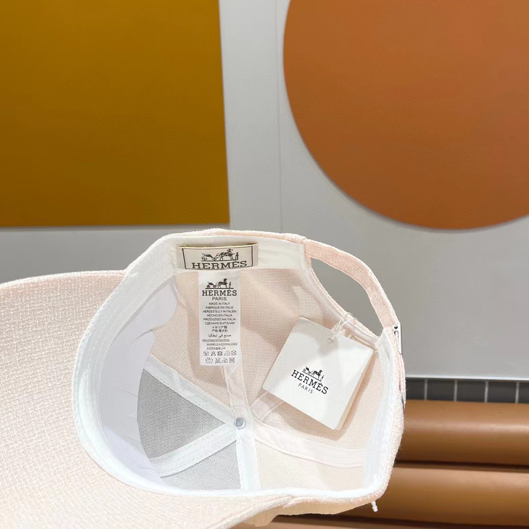    爱马仕HERMES，限量烫印棒球帽，官网原版里布，高版本懂货的来～透气舒适，防晒指数超高，气质名媛