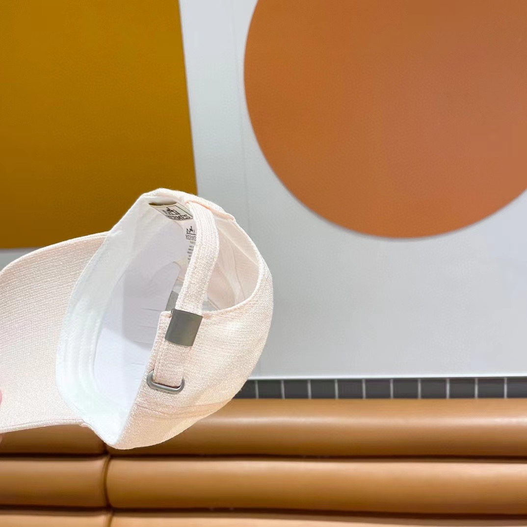    爱马仕HERMES，限量烫印棒球帽，官网原版里布，高版本懂货的来～透气舒适，防晒指数超高，气质名媛