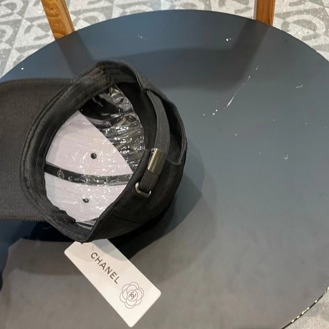  Chanel香奈儿新款棒球帽，夏款鸭舌帽，网状风格独特设计，单色 头围57cm