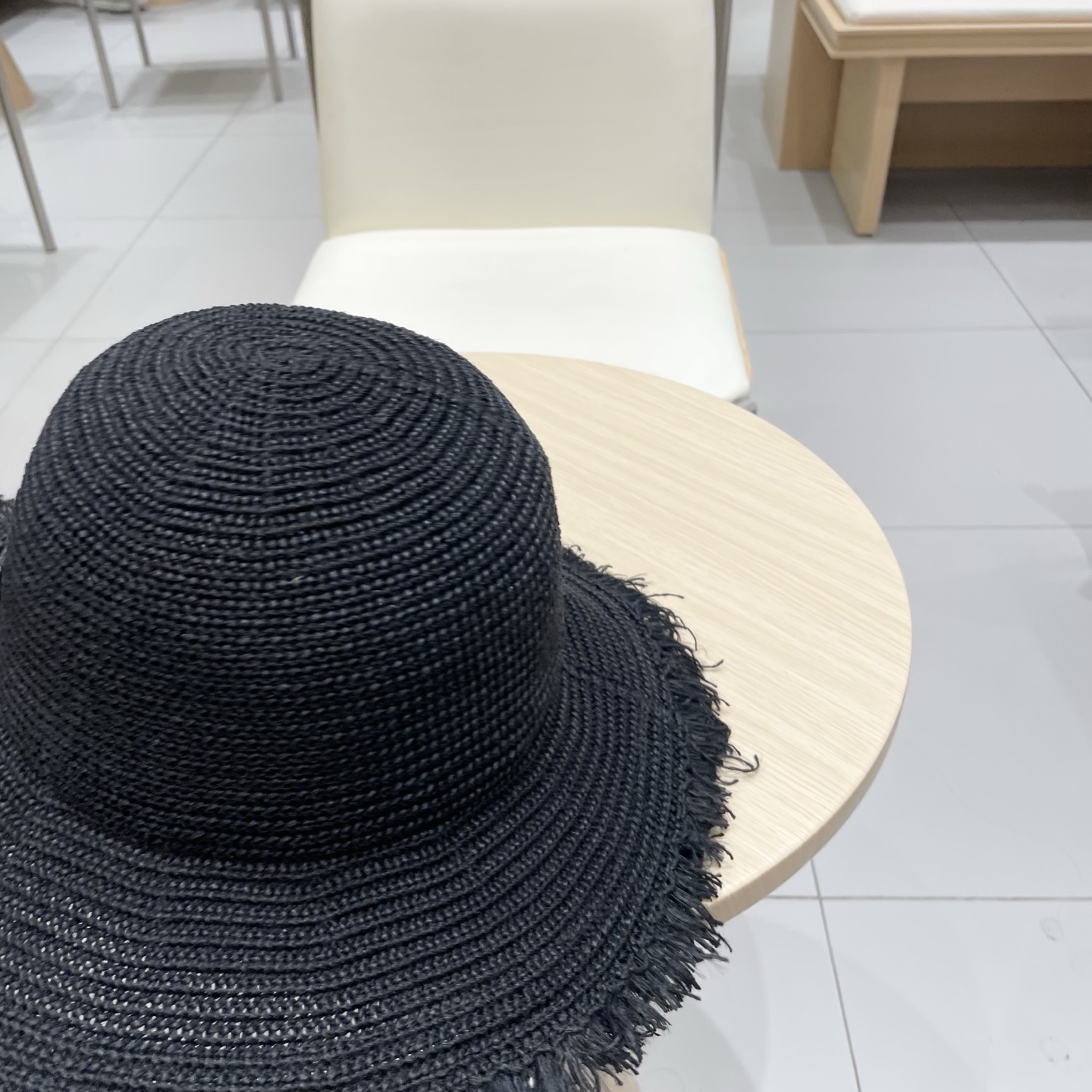   罗意威LOEWE雪梨同款毛边白色渔夫帽女春夏天遮阳防晒度假旅行沙滩帽草帽