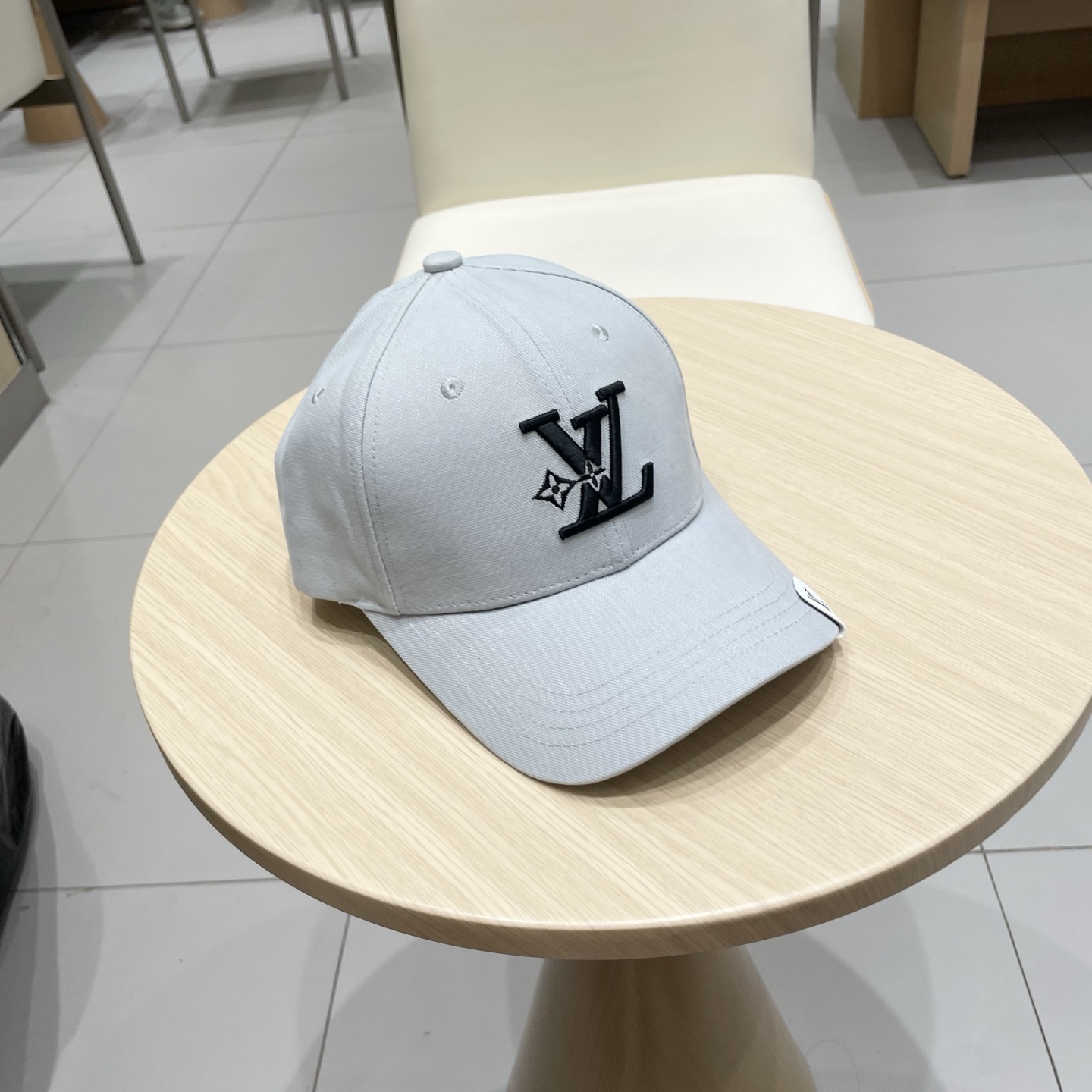  🧢LV路易威登🧢 官网高版出货，经典棒球帽，非常经典的经典，流行的复古美，四季可用，出门必备，非常显脸
