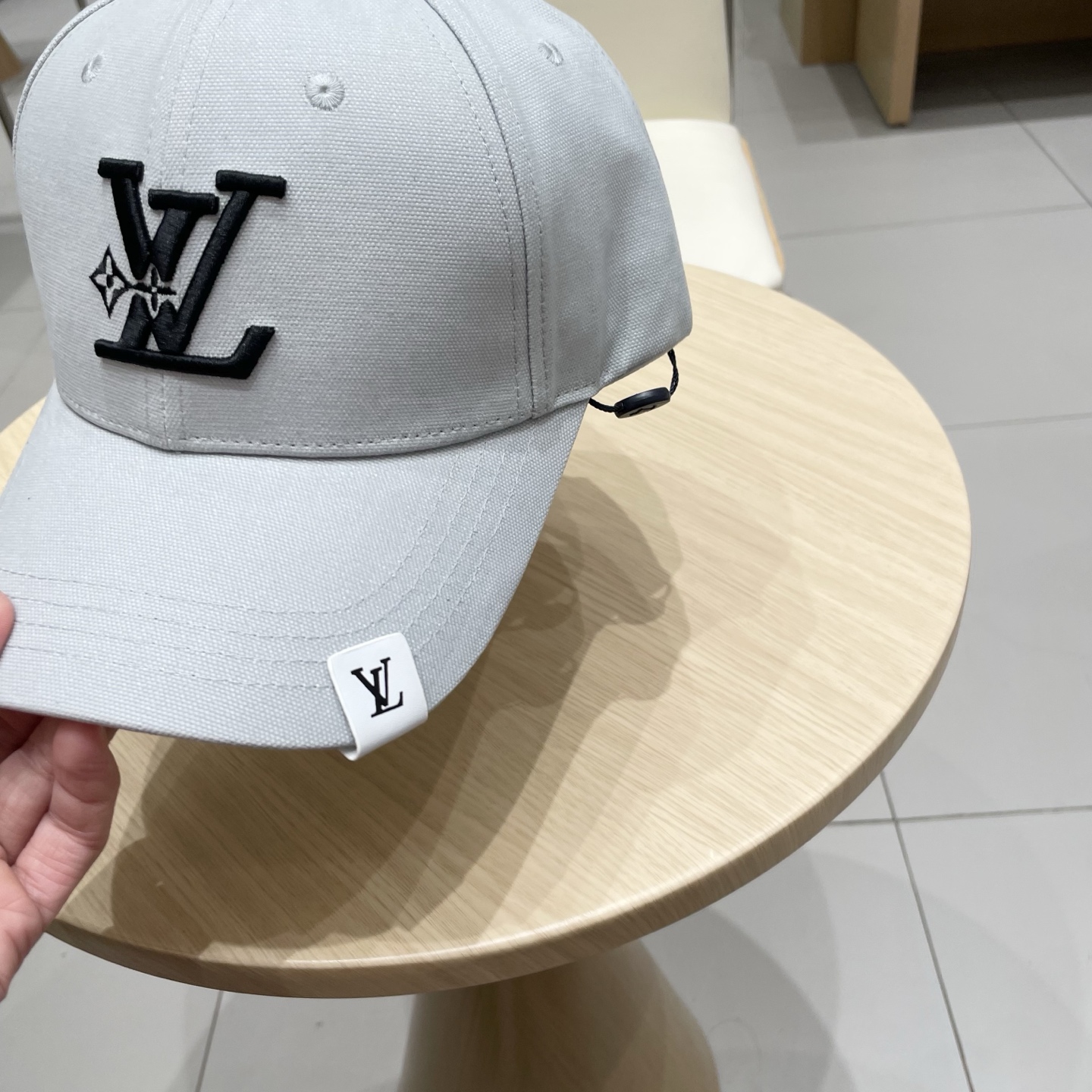  🧢LV路易威登🧢 官网高版出货，经典棒球帽，非常经典的经典，流行的复古美，四季可用，出门必备，非常显脸