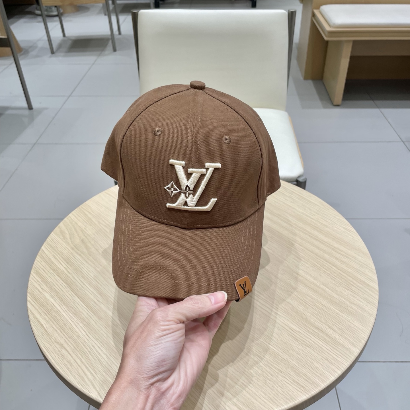  🧢LV路易威登🧢 官网高版出货，经典棒球帽，非常经典的经典，流行的复古美，四季可用，出门必备，非常显脸