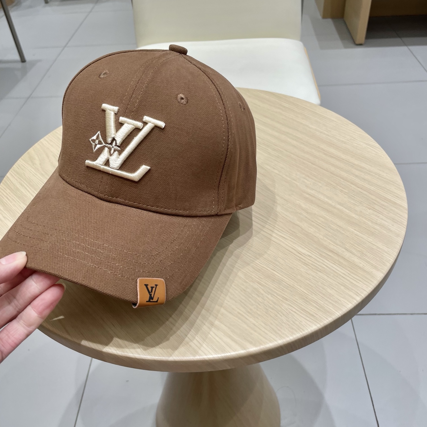  🧢LV路易威登🧢 官网高版出货，经典棒球帽，非常经典的经典，流行的复古美，四季可用，出门必备，非常显脸