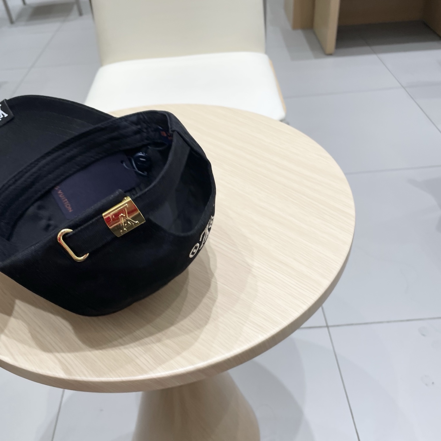  🧢LV路易威登🧢 官网高版出货，经典棒球帽，非常经典的经典，流行的复古美，四季可用，出门必备，非常显脸