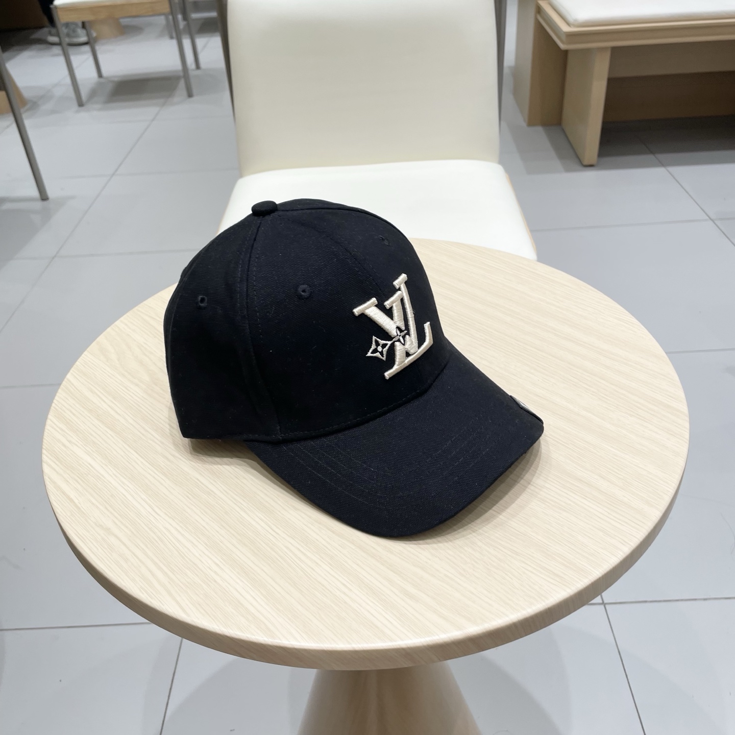  🧢LV路易威登🧢 官网高版出货，经典棒球帽，非常经典的经典，流行的复古美，四季可用，出门必备，非常显脸