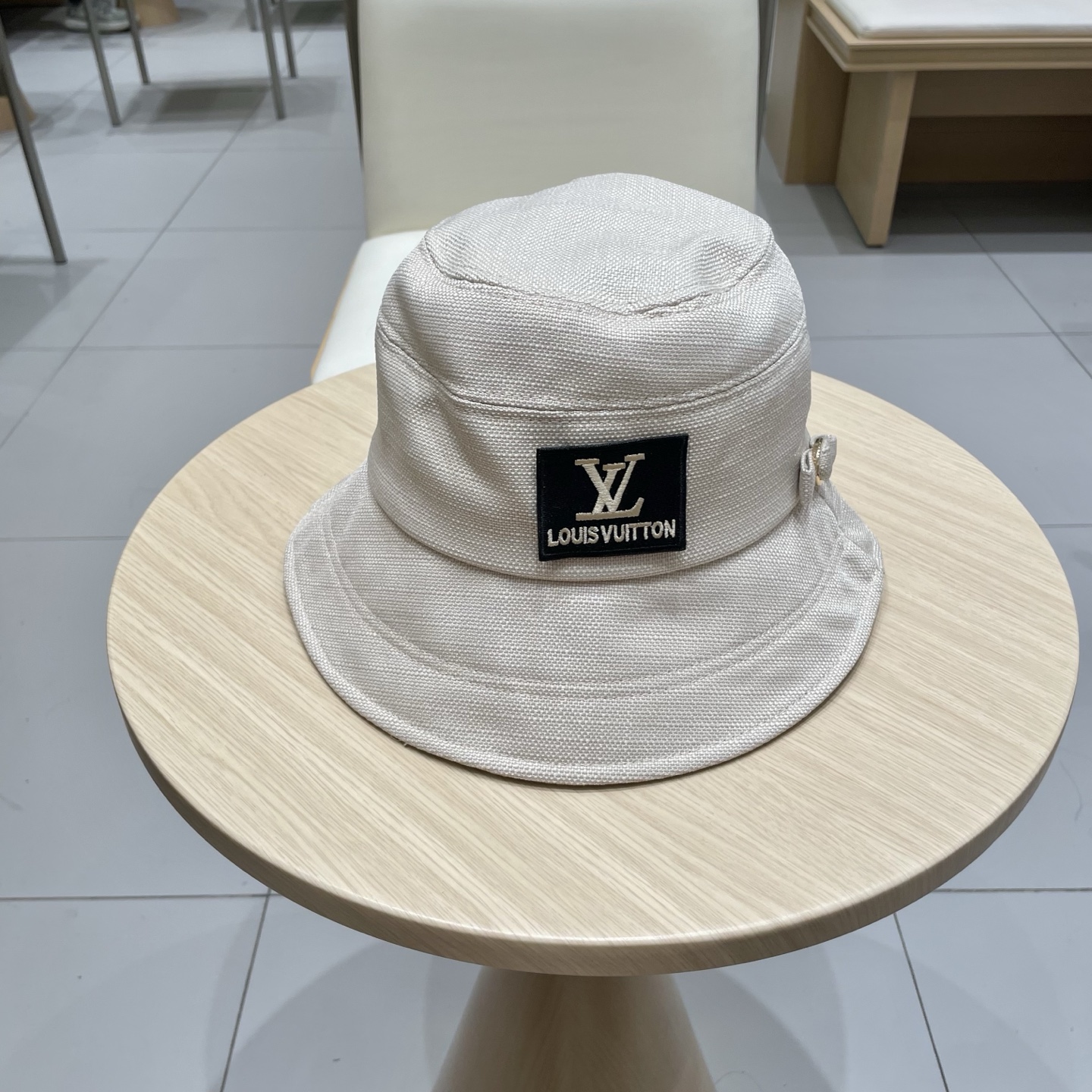   🧢路易威登棒球帽 LouisVuitton😍新款LV法式甜美蕾丝草春夏新款韩版蝴蝶结渔夫帽子女遮阳帽