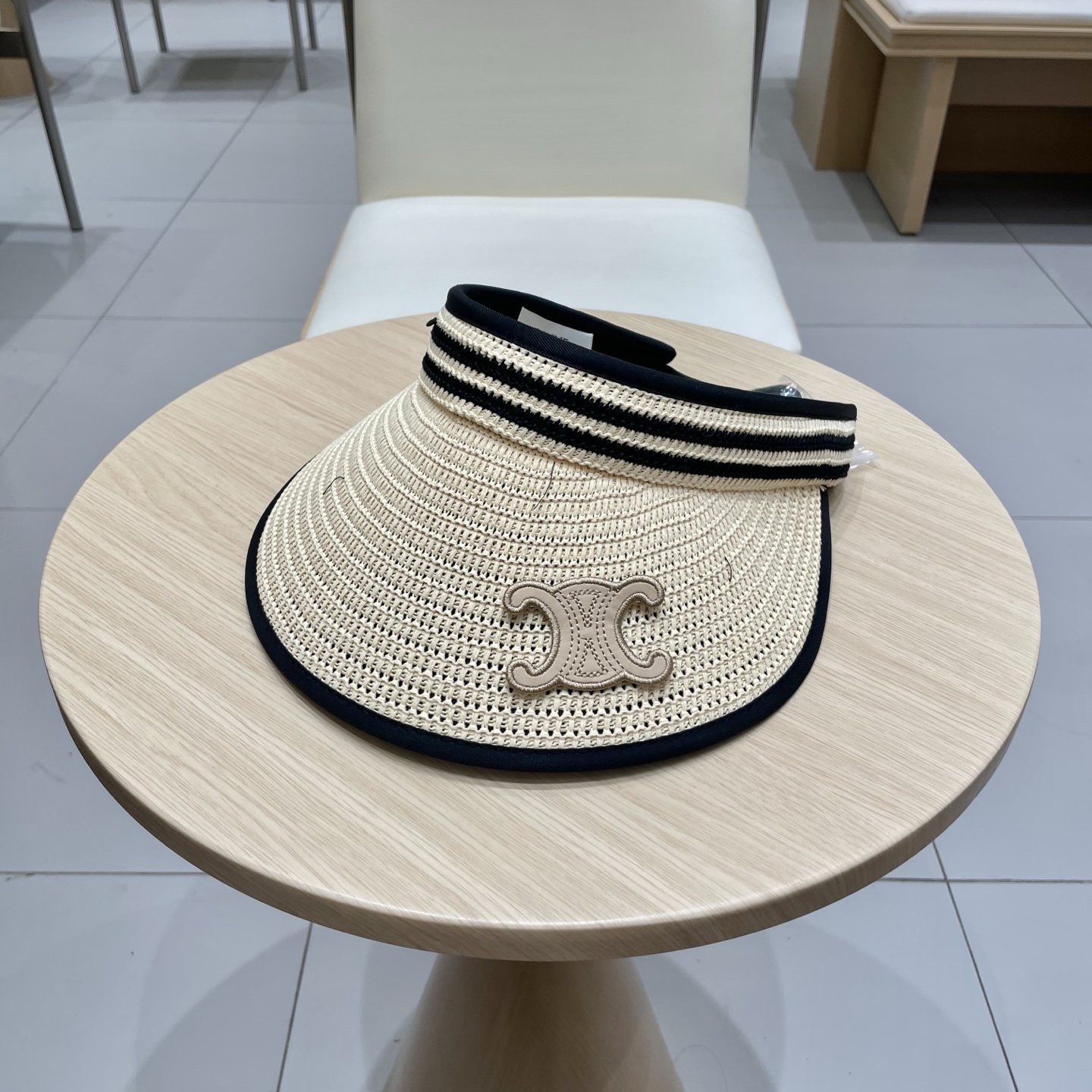 NO:225649,celine Chanel sun protection hat women summer sun hat UV brim foldable face covering vinyl empty top breathable straw hat hat straw hat fisherman hat baseball hat knit hat, hat, celine, chanel, espadrilles, espadrilles, hats19860909celine香奈儿防晒帽女夏季遮阳帽防紫外线大檐可折叠遮脸黑胶空顶透气草编帽子帽子草帽渔夫帽棒球帽针织帽,帽子,celine,chanel,espadrilles,espadrilles,hats,hat