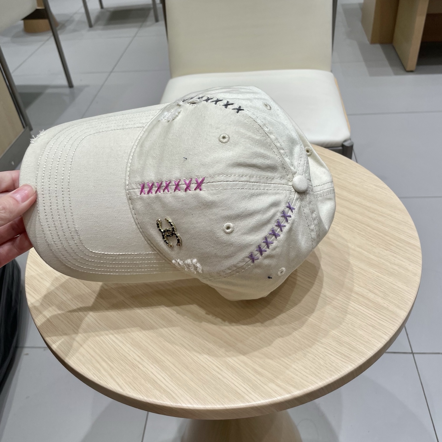 Chanel Baseball Cap with Logo - Cool Style for Men and Women 7 i1742309380695 53 0 5