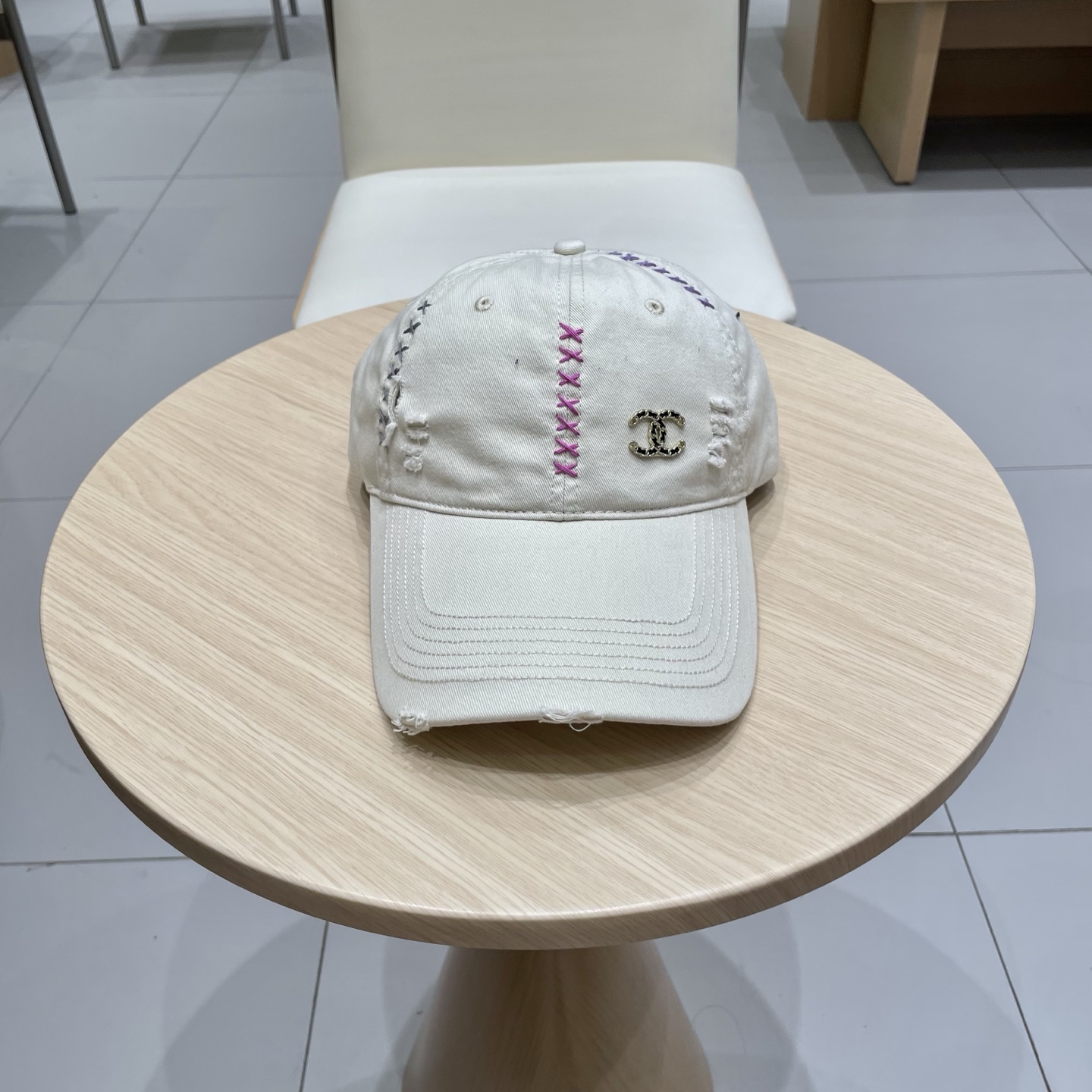 Chanel Baseball Cap with Logo - Cool Style for Men and Women 2 i1742309380867 8682 0 1