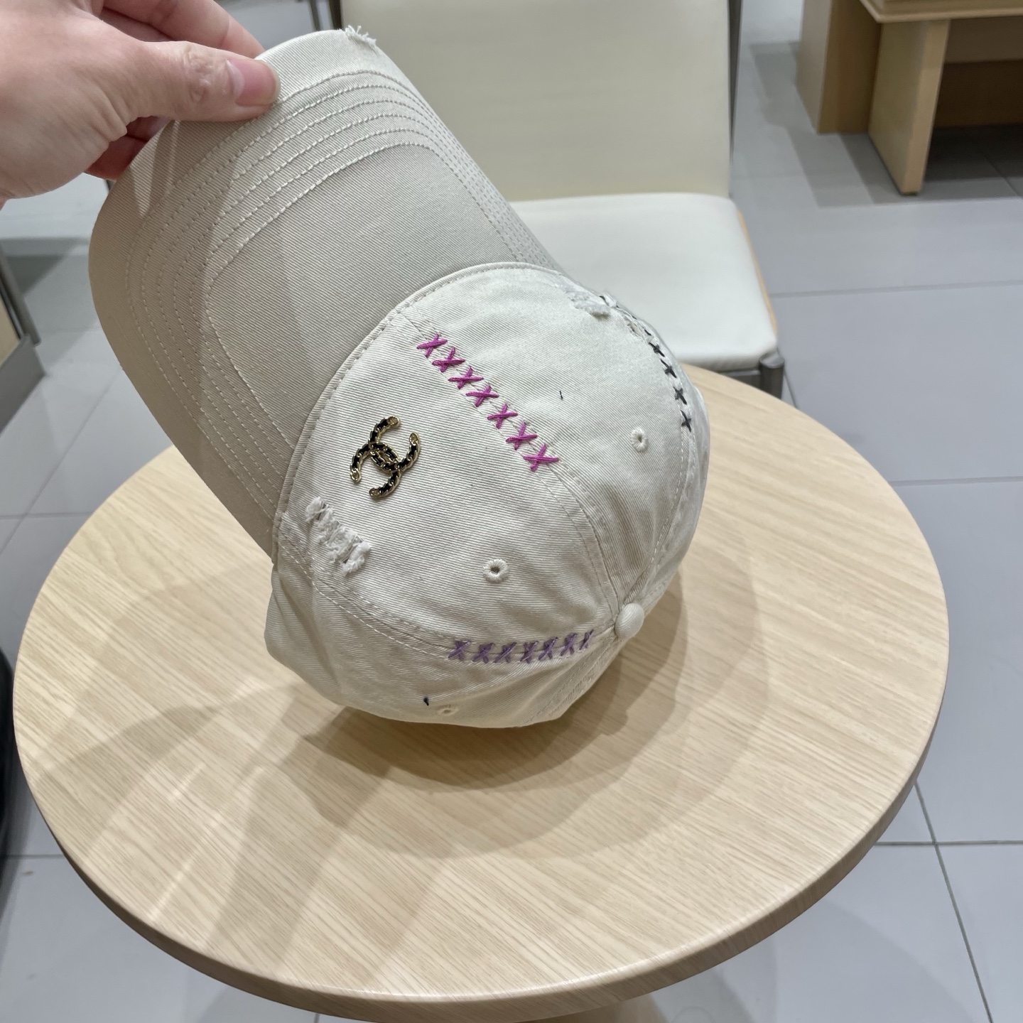 Chanel Baseball Cap with Logo - Cool Style for Men and Women 8 i1742309383952 5804 0 6
