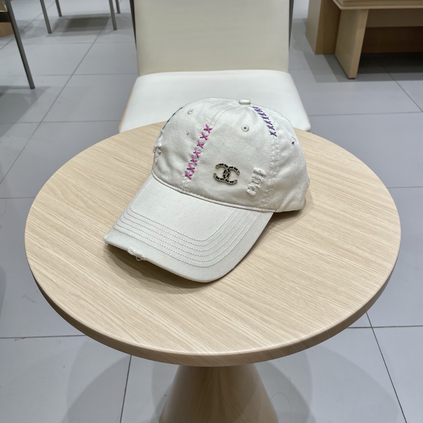 Chanel Baseball Cap with Logo - Cool Style for Men and Women 3 i1742309384055 3232 0 2