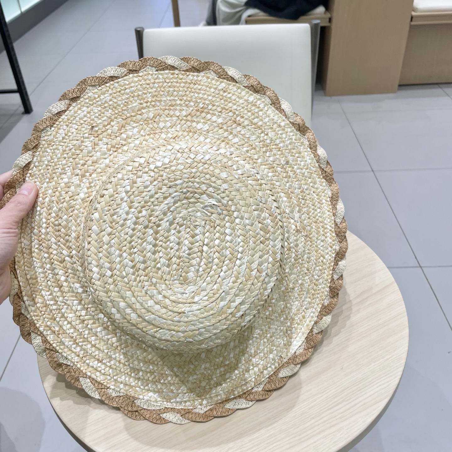  塞琳celine麦秆拼色花边草帽，头围57cm