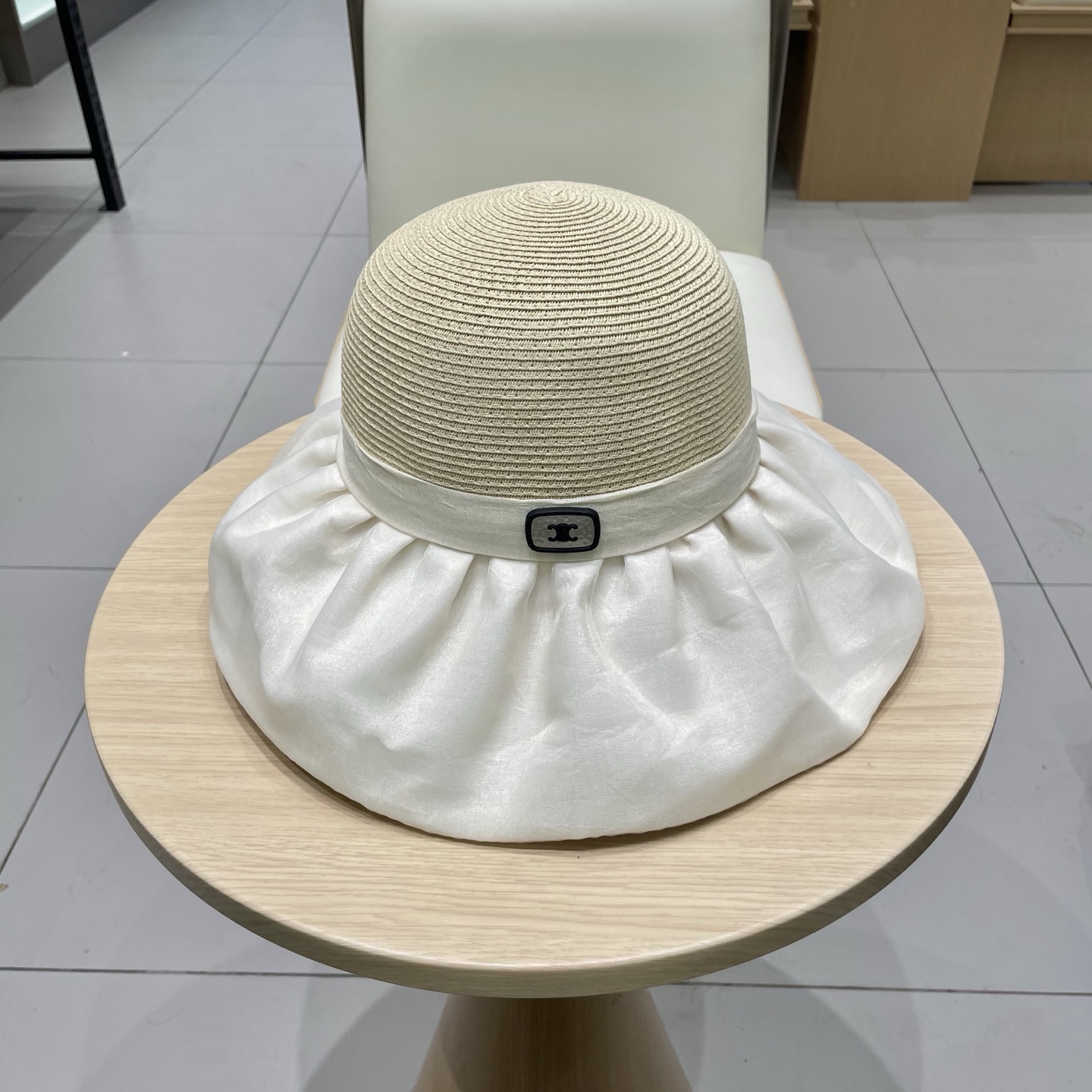  塞琳celien遮阳帽女出游度假防紫外线遮脸大檐渔夫帽新款夏天透气防晒太阳帽