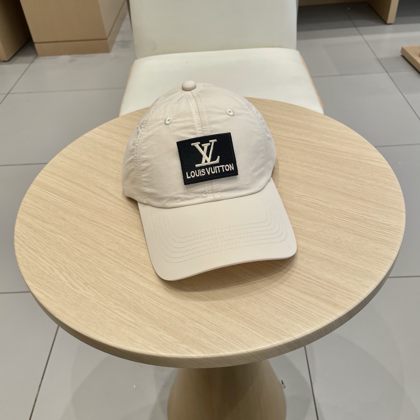  lv路易威登夏季速干棒球帽男女刺绣字母软顶棒球帽户外运动休闲百搭鸭舌帽子