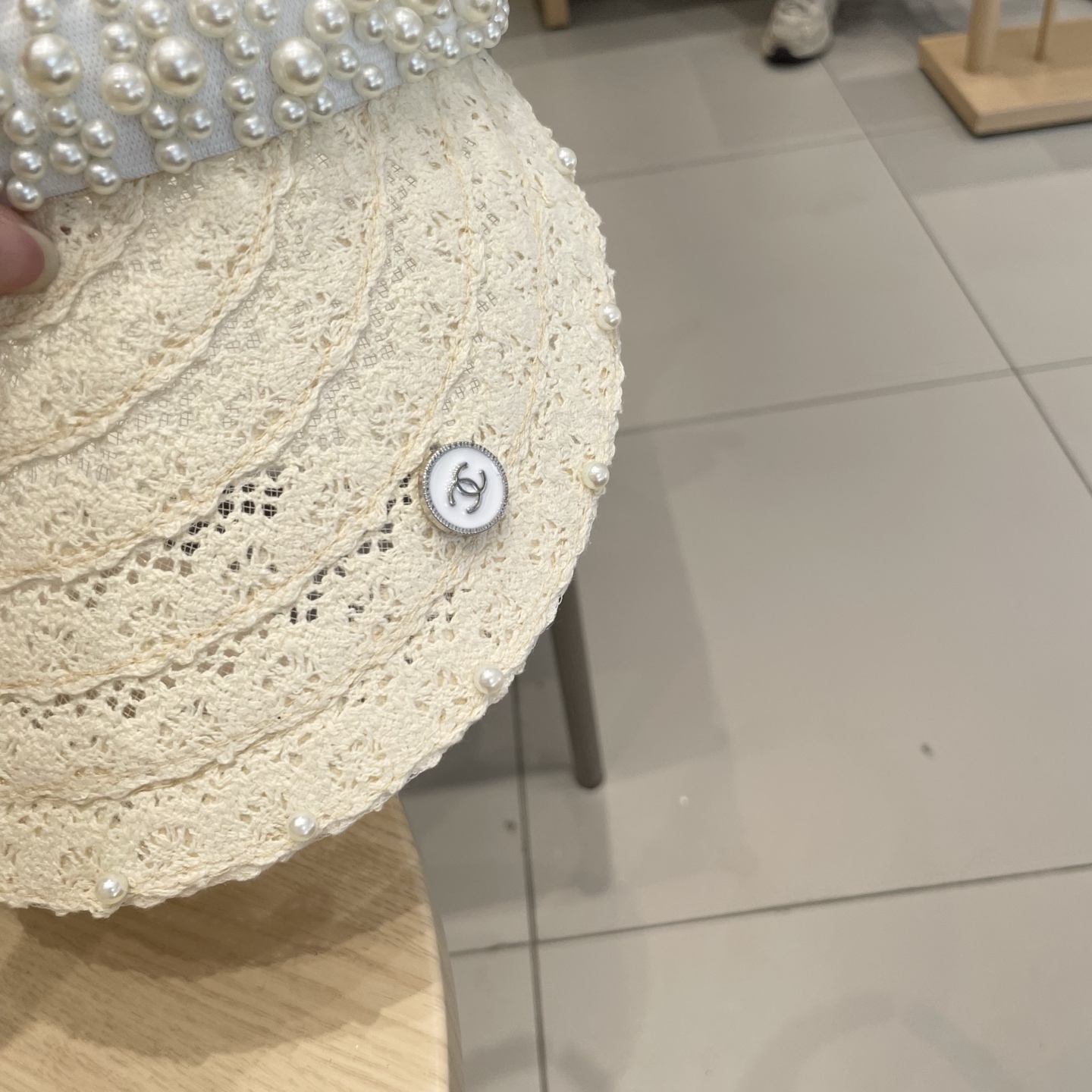  Chanel 网红ins手工珍珠遮阳草帽子夏天防晒遮阳空顶帽海边度假发夹帽潮