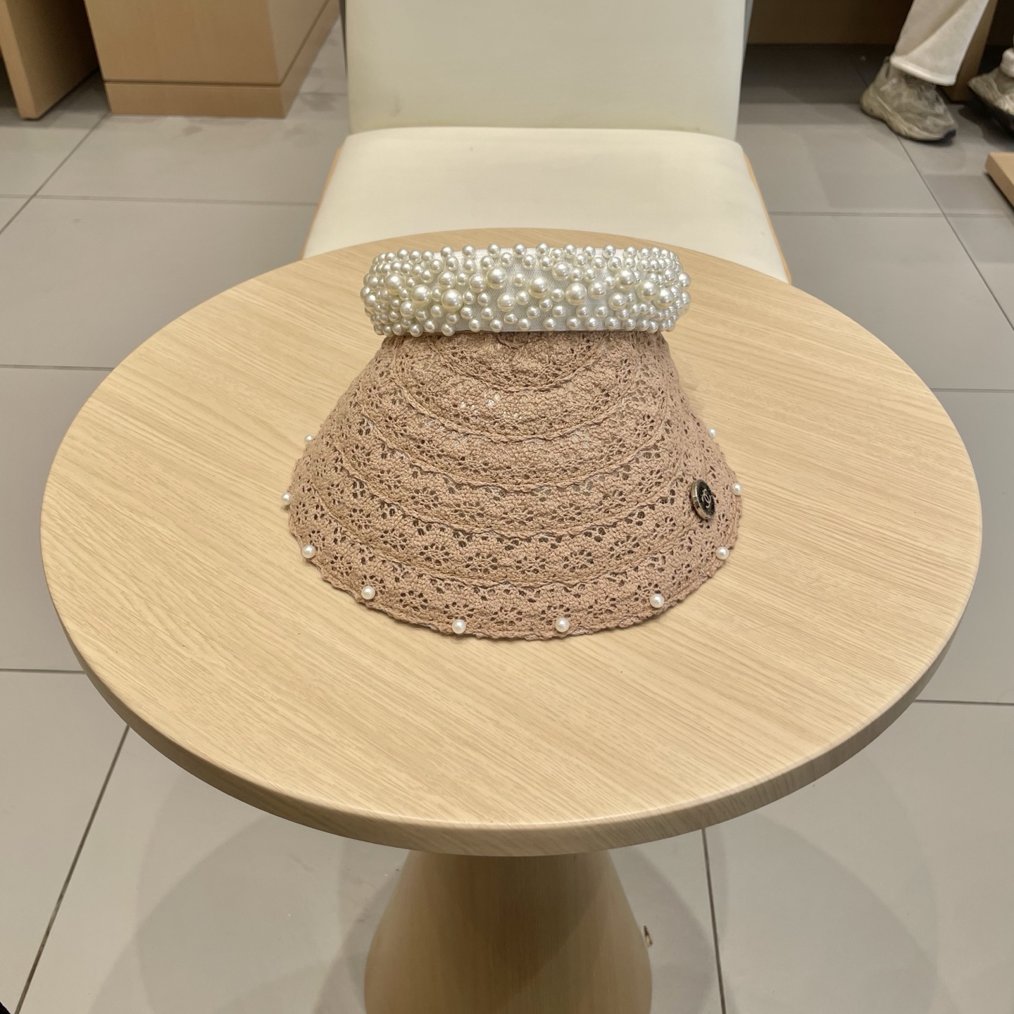  Chanel 网红ins手工珍珠遮阳草帽子夏天防晒遮阳空顶帽海边度假发夹帽潮