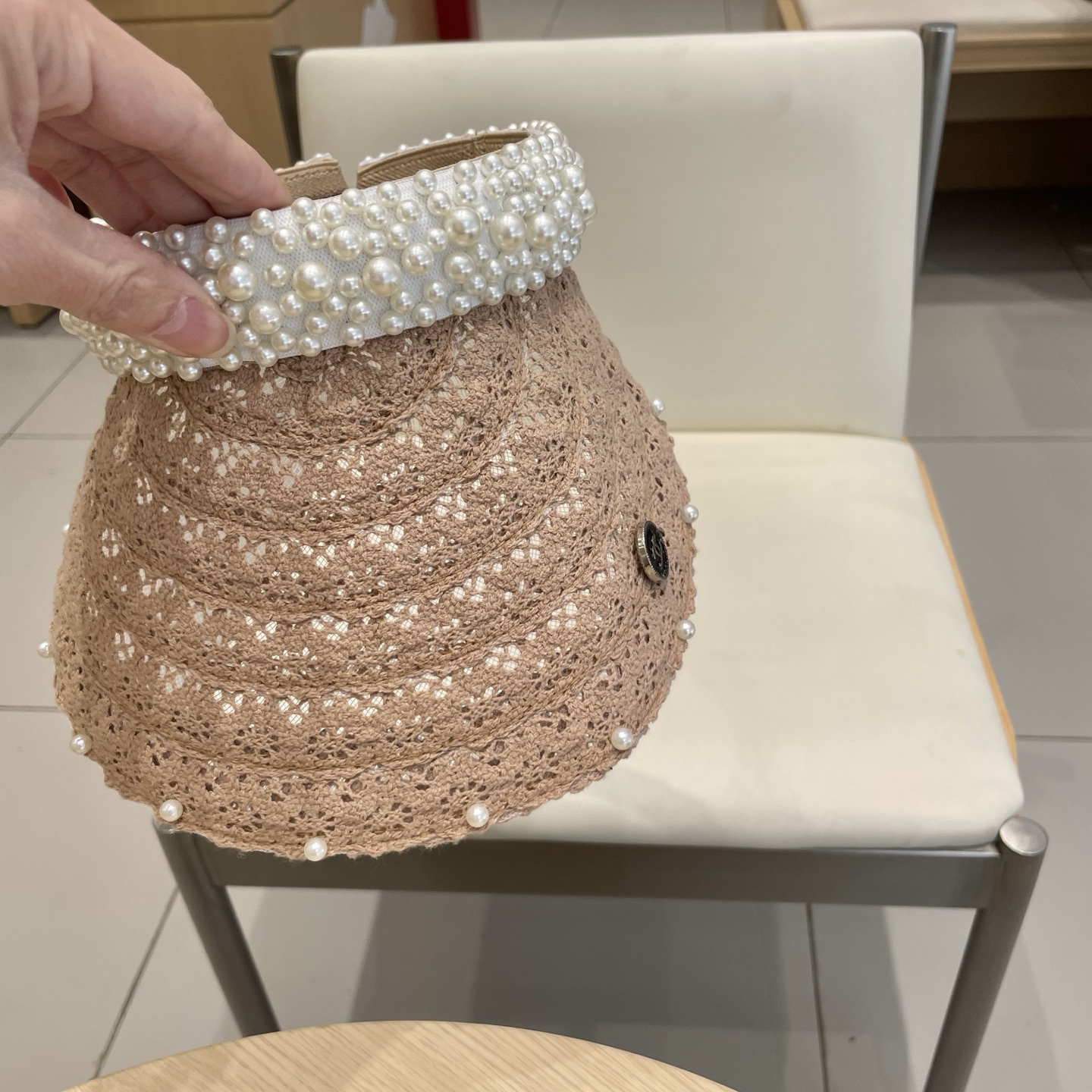  Chanel 网红ins手工珍珠遮阳草帽子夏天防晒遮阳空顶帽海边度假发夹帽潮