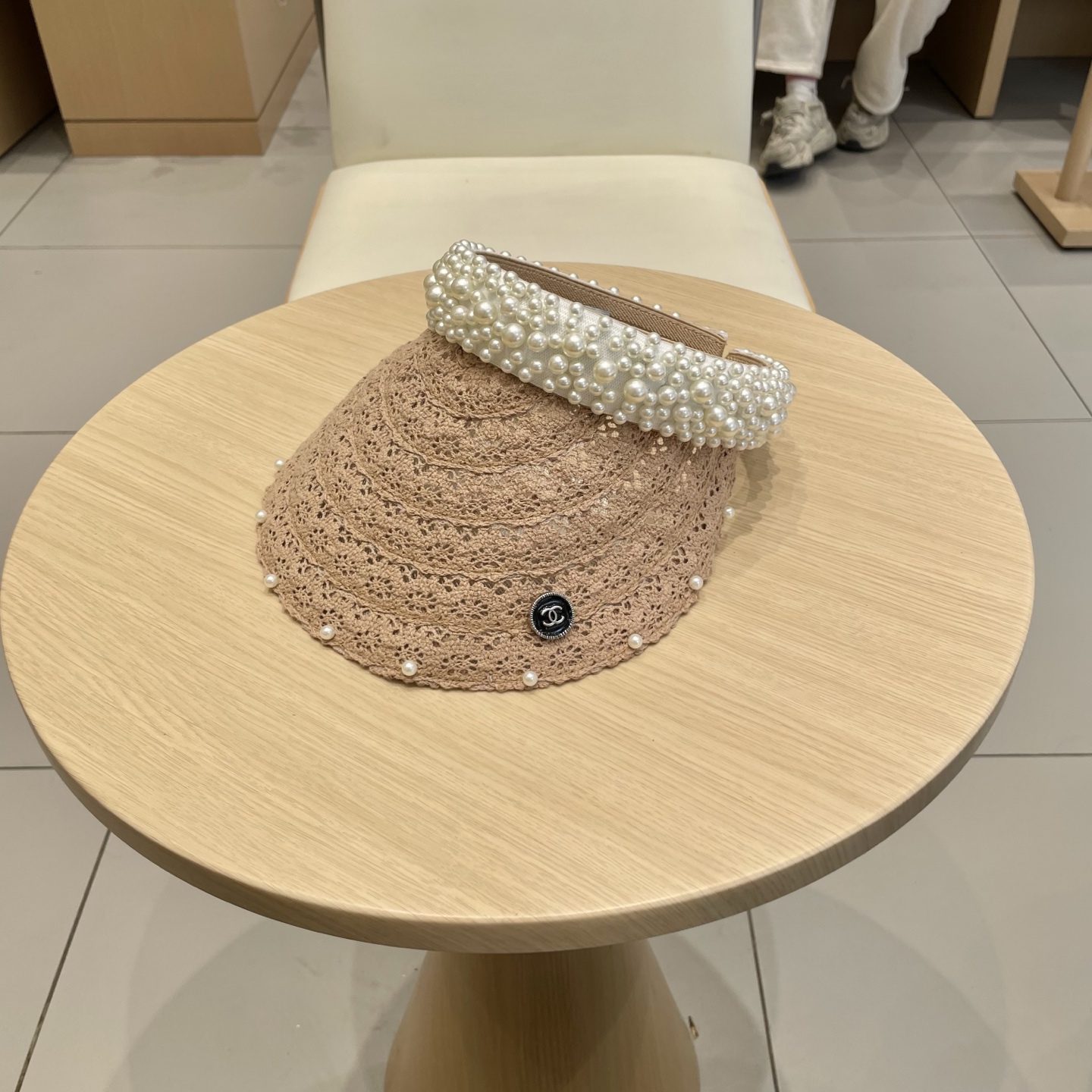  Chanel 网红ins手工珍珠遮阳草帽子夏天防晒遮阳空顶帽海边度假发夹帽潮