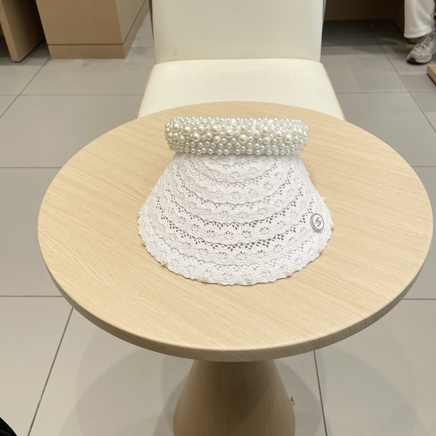  Chanel 网红ins手工珍珠遮阳草帽子夏天防晒遮阳空顶帽海边度假发夹帽潮