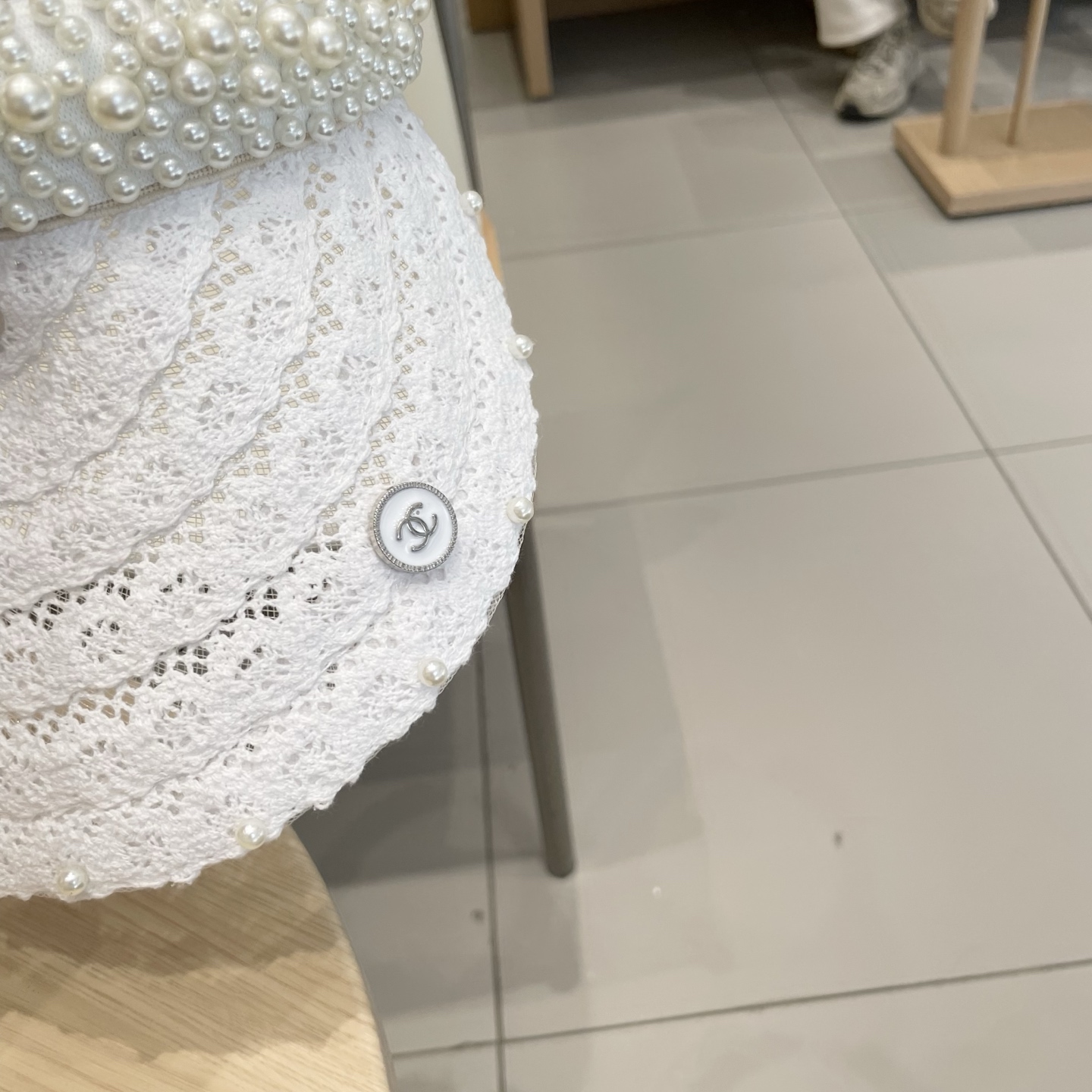  Chanel 网红ins手工珍珠遮阳草帽子夏天防晒遮阳空顶帽海边度假发夹帽潮