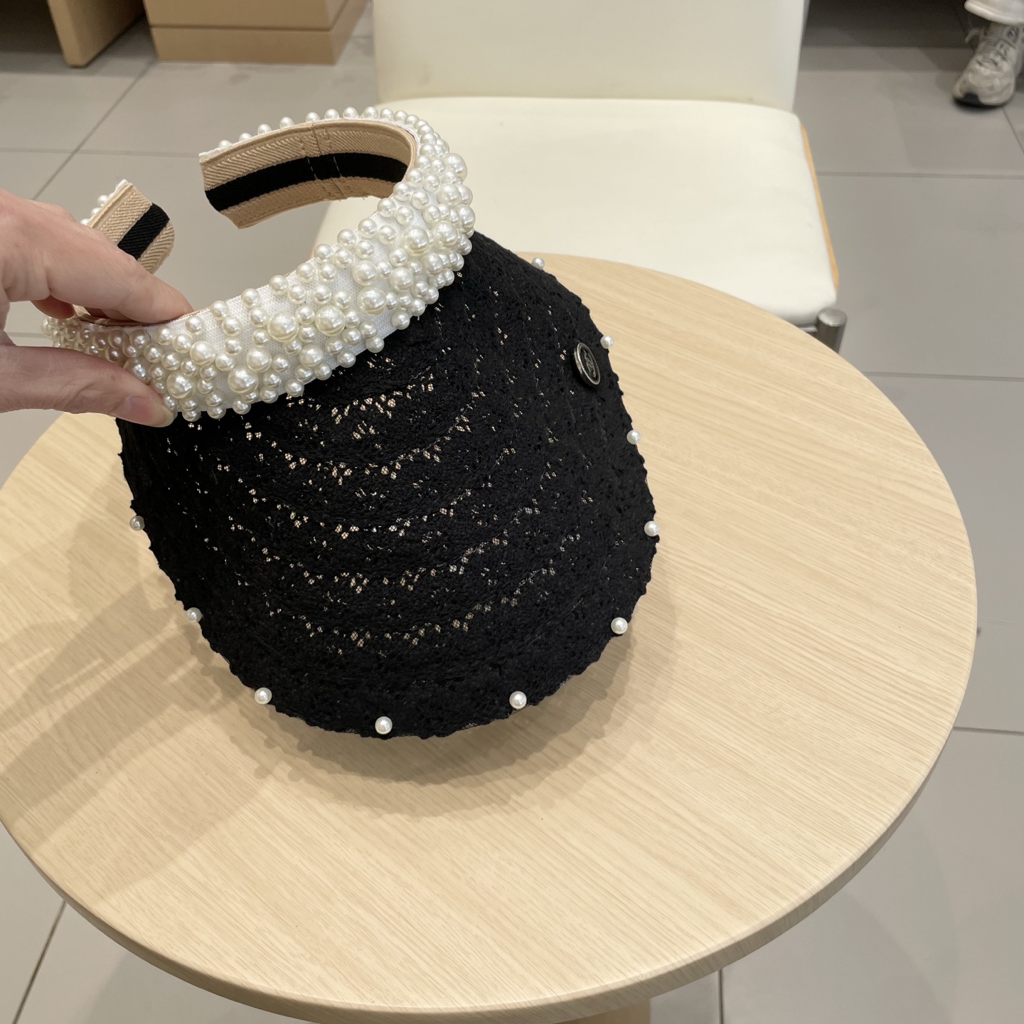  Chanel 网红ins手工珍珠遮阳草帽子夏天防晒遮阳空顶帽海边度假发夹帽潮