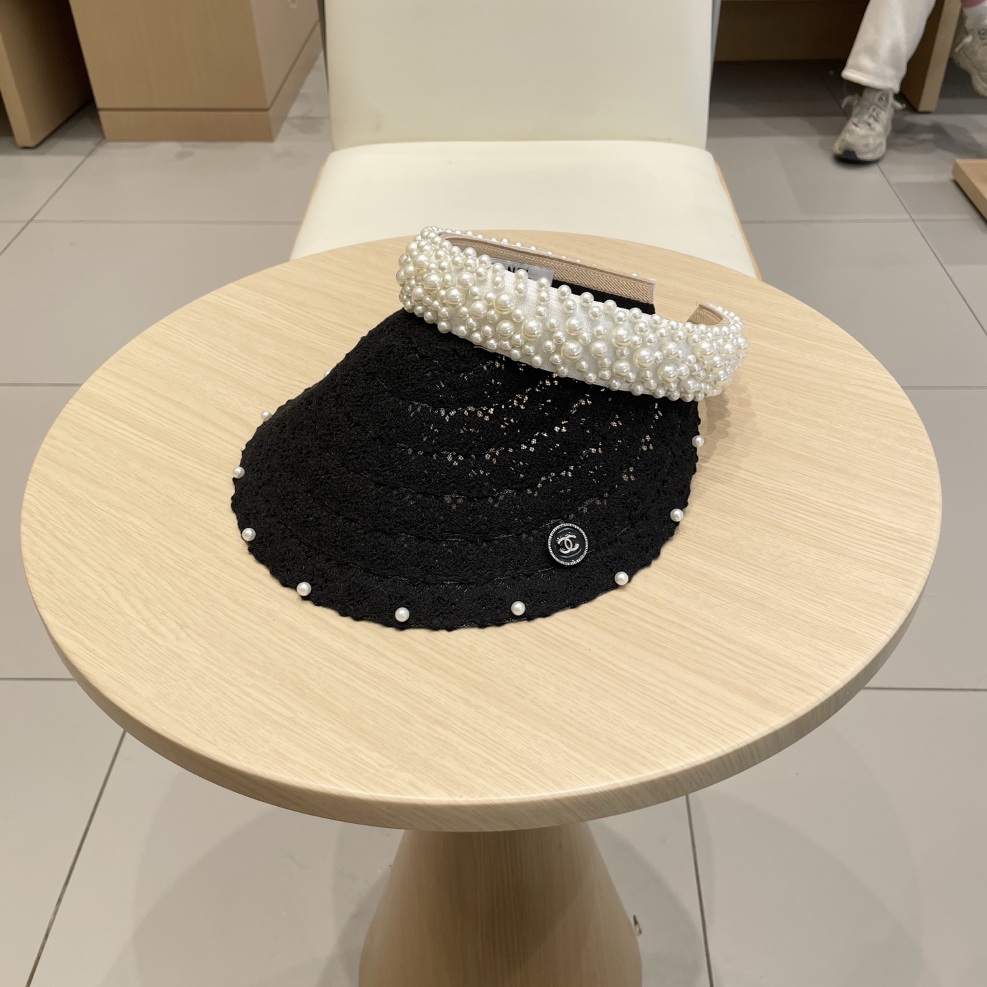  Chanel 网红ins手工珍珠遮阳草帽子夏天防晒遮阳空顶帽海边度假发夹帽潮