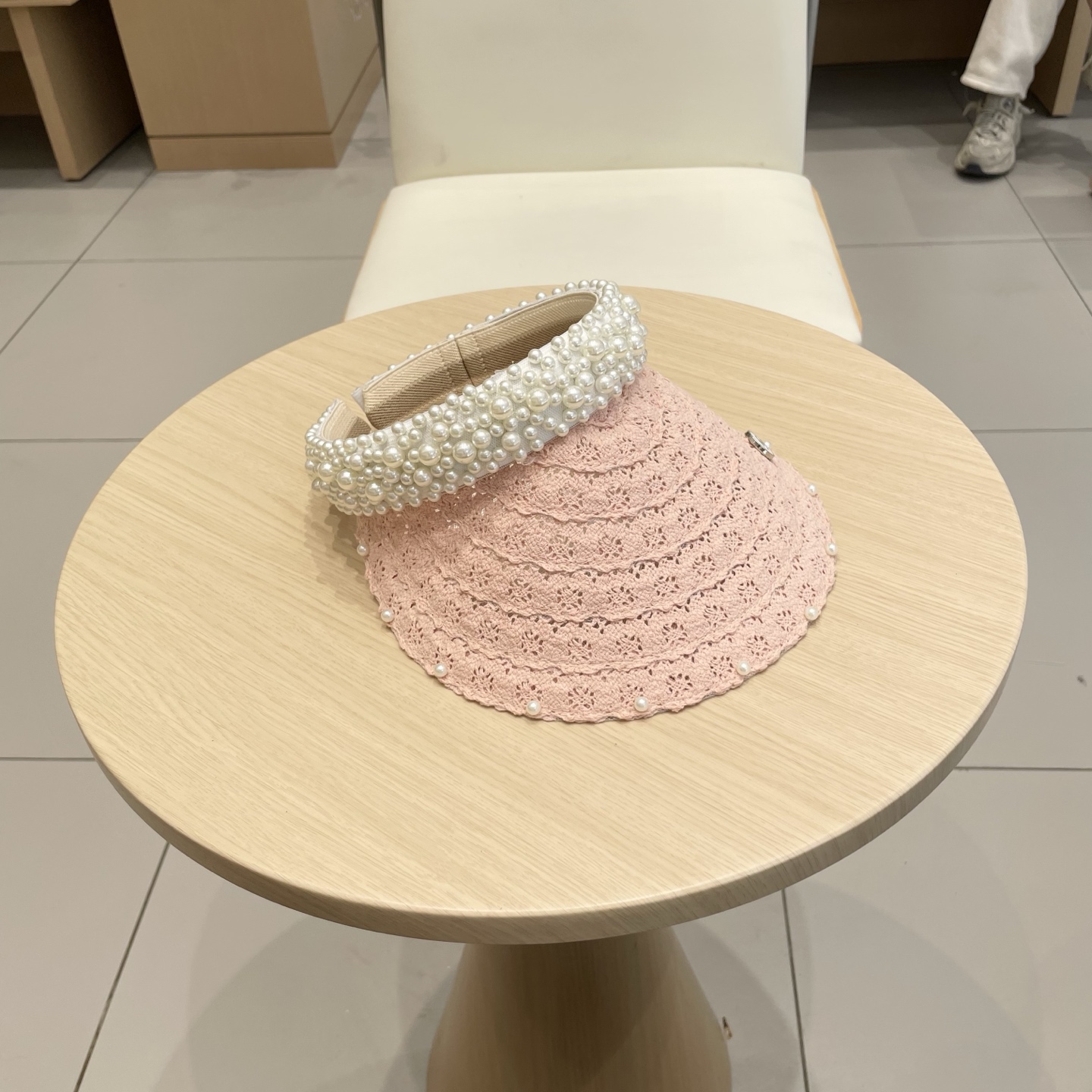  Chanel 网红ins手工珍珠遮阳草帽子夏天防晒遮阳空顶帽海边度假发夹帽潮