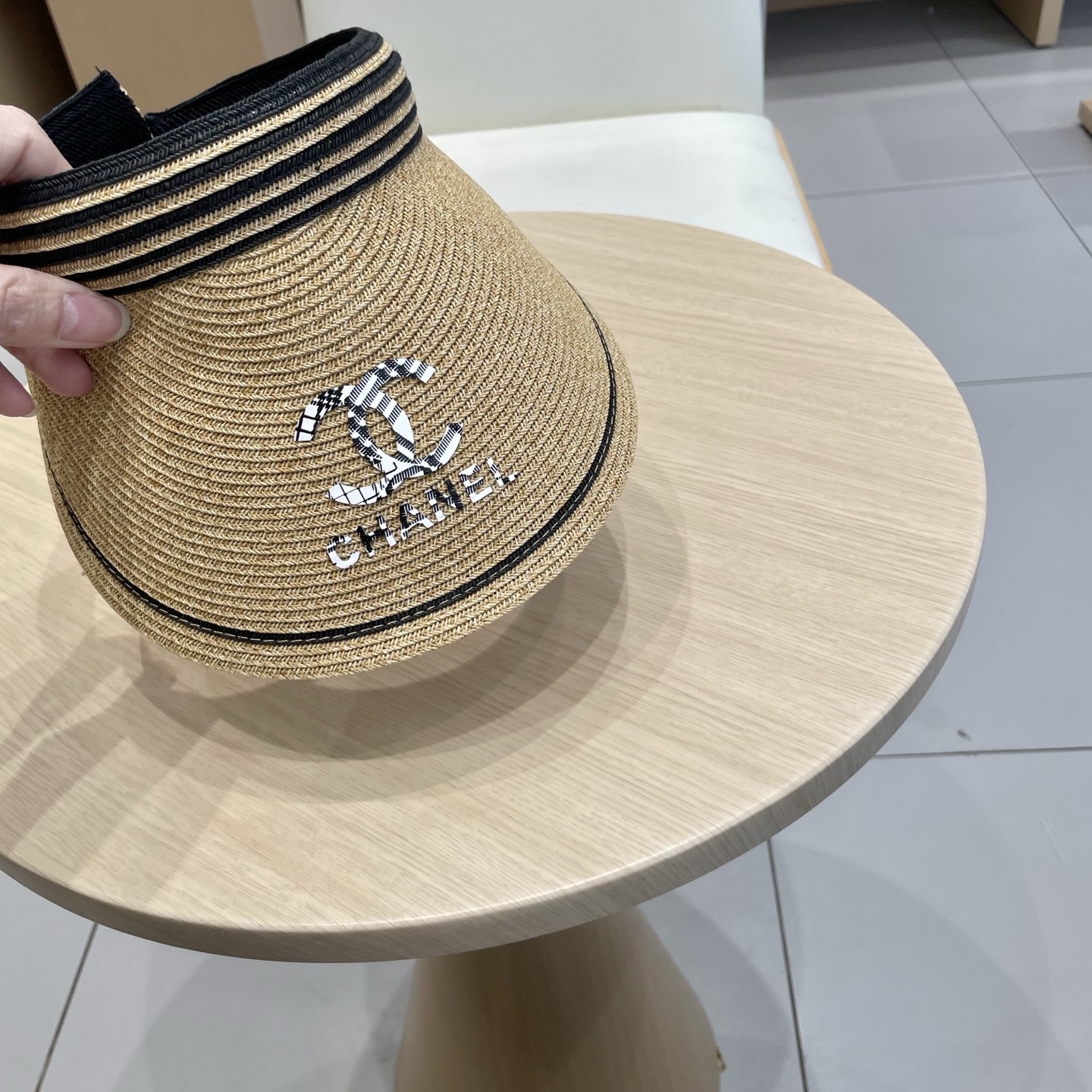  Chanel 韩国代购东大门新款夏季拉菲草编织空顶帽大檐出游遮阳防晒太阳帽