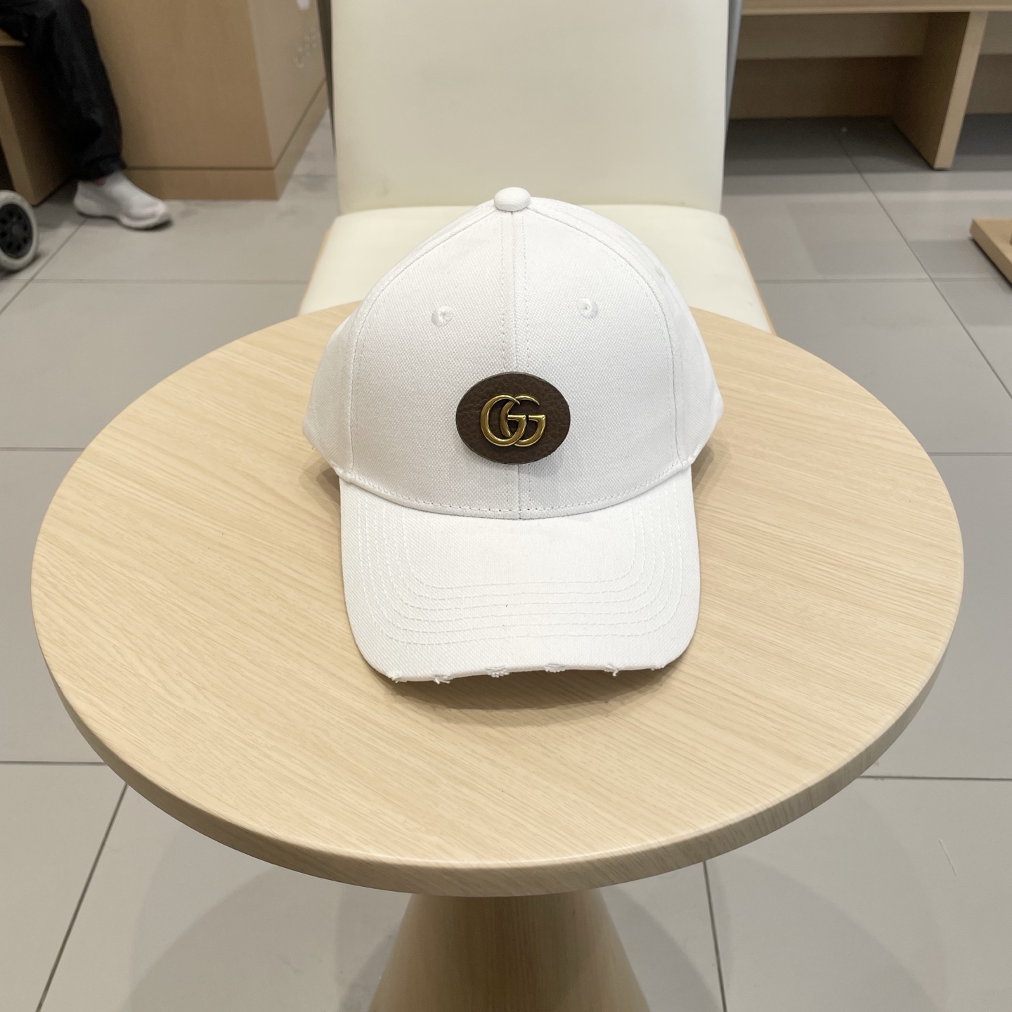 NO:357089,The new product of Guchi baseball cap GUCCI official website, baseball cap, original quality is coming, very exquisite craftsmanship, high-end, atmospheric and up-class!  Low-key luxury, easy to carry!  Run volume!  Hat Straw Hat Fisherman Hat Baseball Hat, Hats, Gucci, espadrilles, hats古奇棒球帽GUCCI官网新品,棒球帽,原单品质火爆来袭 工艺非常精美 高档大气上档次！低调奢华,方便携带！跑量！帽子草帽渔夫帽棒球帽,帽子,gucci,espadrilles,hats,hat