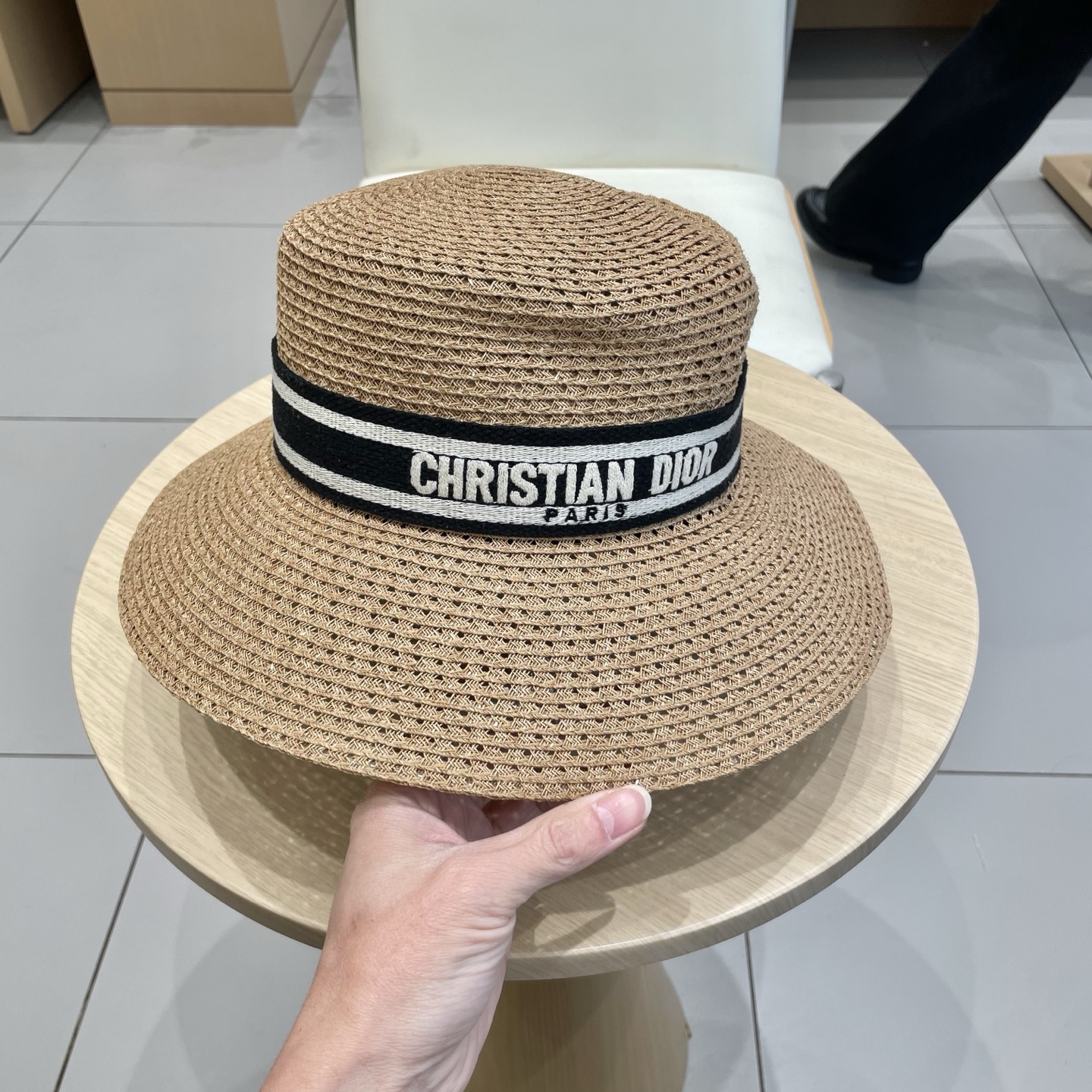  迪奥Dior D家字母草编遮阳帽大檐帽太阳帽防晒渔夫帽礼帽女士优雅时尚沙滩
