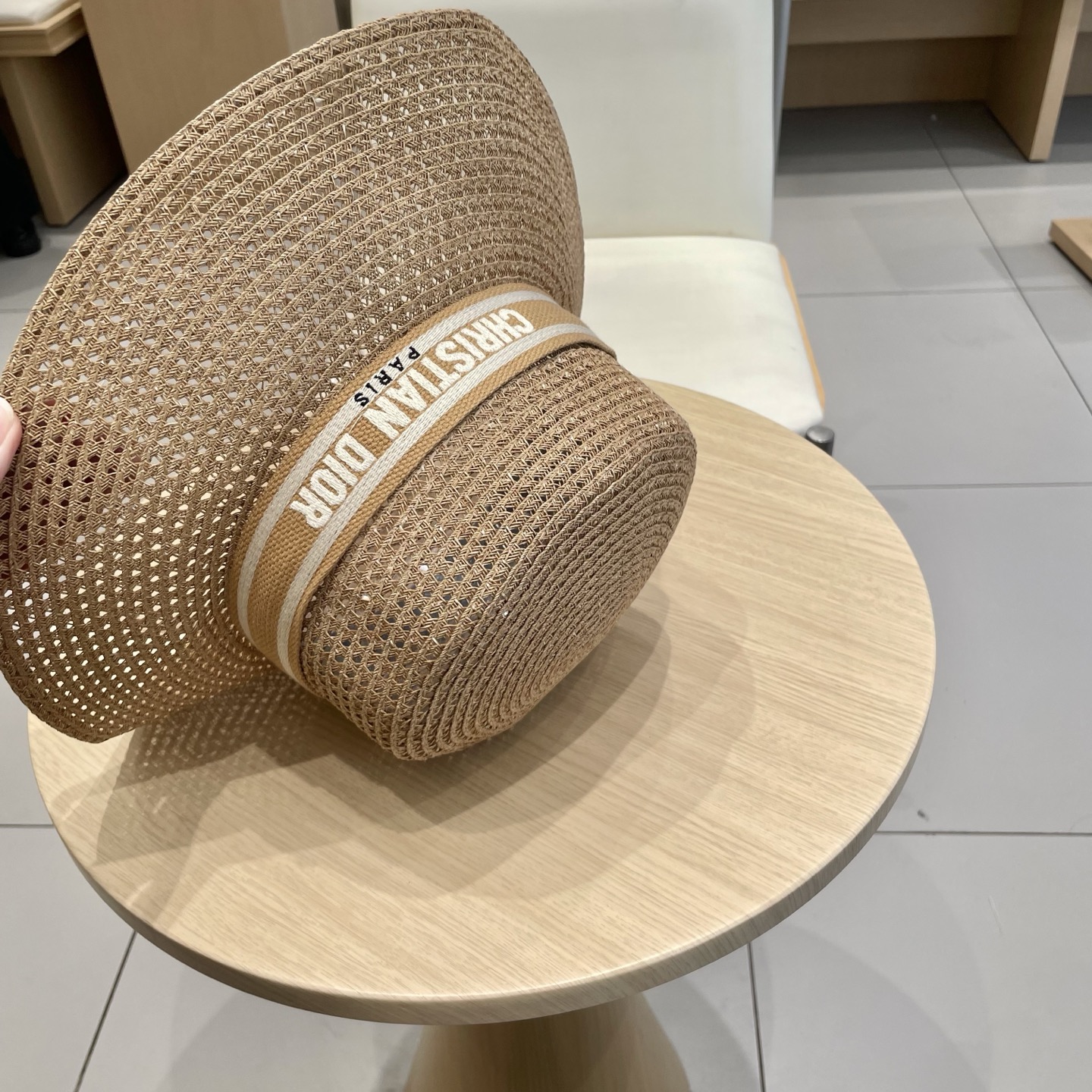  迪奥Dior D家字母草编遮阳帽大檐帽太阳帽防晒渔夫帽礼帽女士优雅时尚沙滩