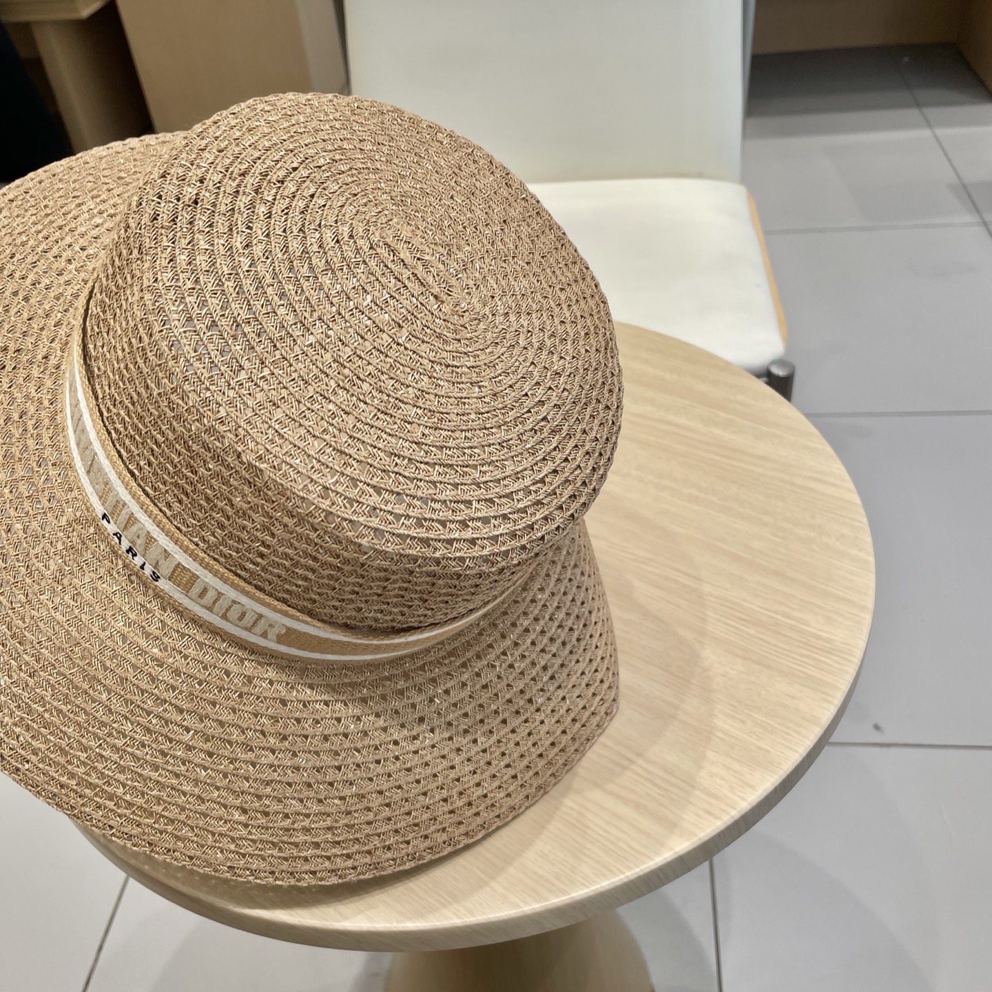  迪奥Dior D家字母草编遮阳帽大檐帽太阳帽防晒渔夫帽礼帽女士优雅时尚沙滩