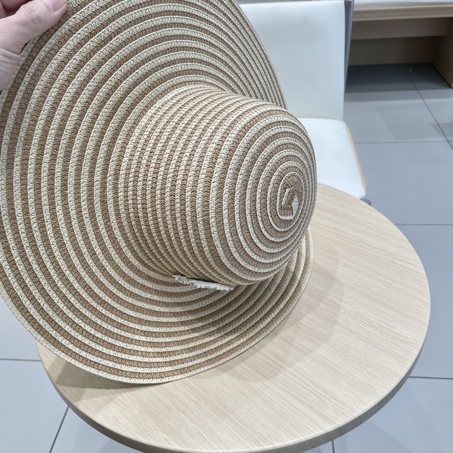 香奈儿Chanel爆款双色条纹简约休闲大帽檐草帽女户外旅游沙滩遮阳显脸小