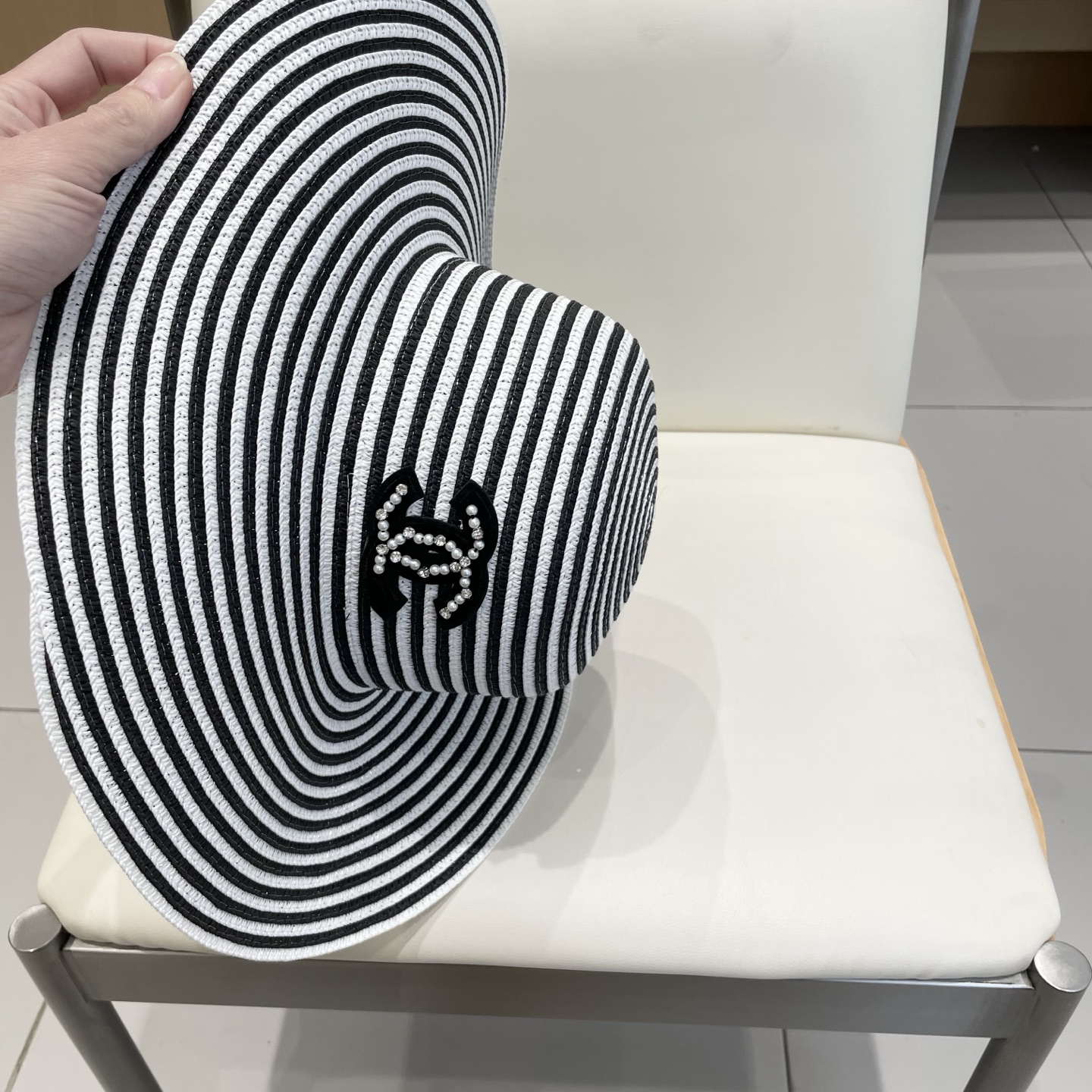 香奈儿Chanel爆款双色条纹简约休闲大帽檐草帽女户外旅游沙滩遮阳显脸小