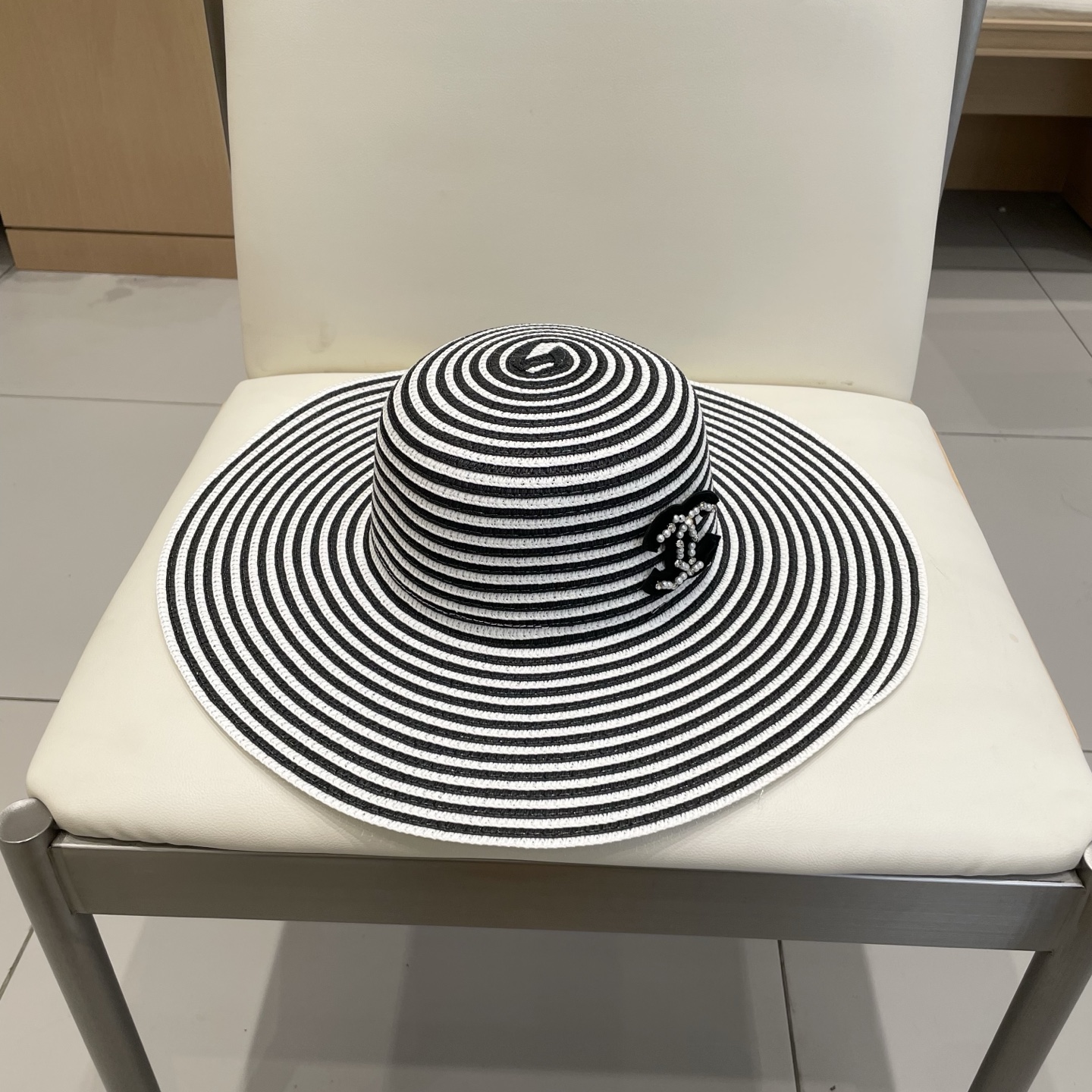 香奈儿Chanel爆款双色条纹简约休闲大帽檐草帽女户外旅游沙滩遮阳显脸小