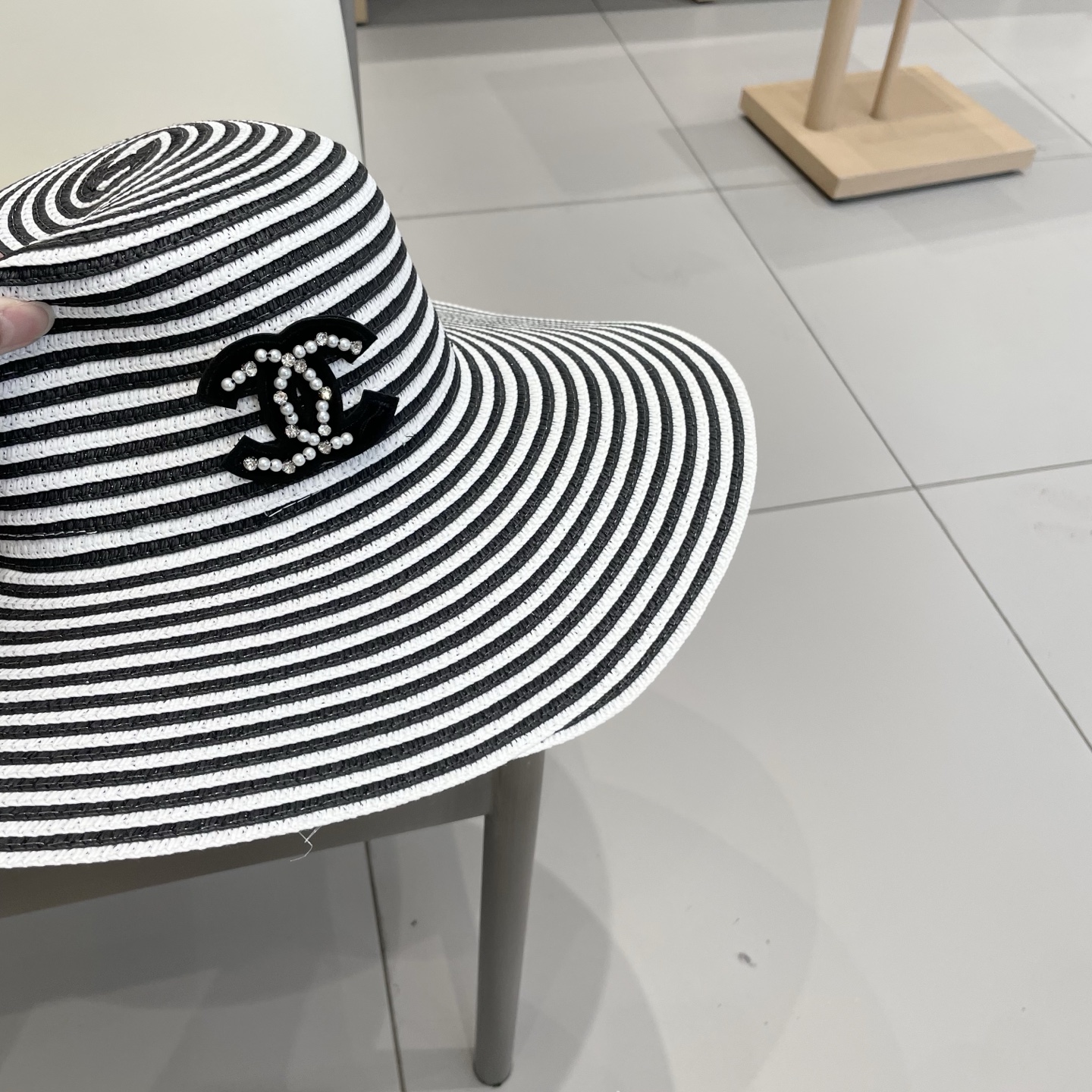 香奈儿Chanel爆款双色条纹简约休闲大帽檐草帽女户外旅游沙滩遮阳显脸小