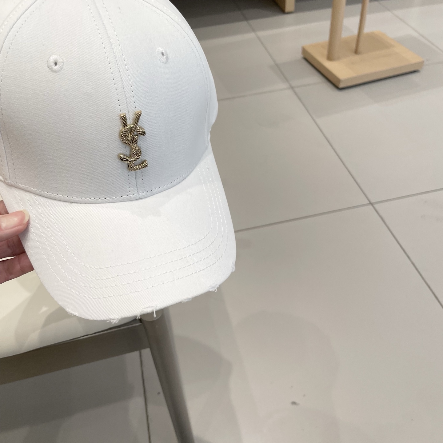 【YSL圣罗兰】早春新款简约棒球帽，新款出货，大牌款超好搭配，赶紧入手！